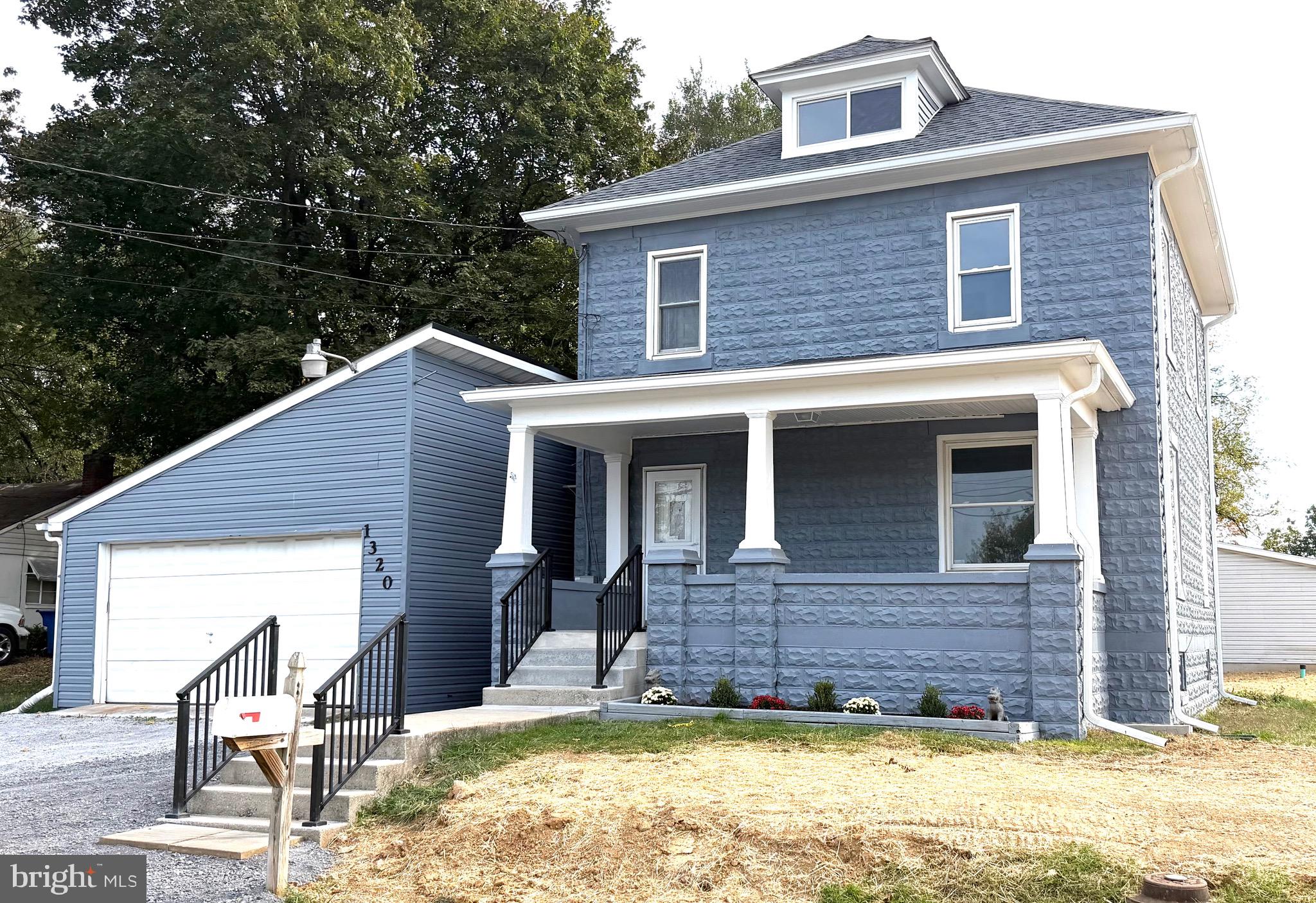 HILLCREST - Residential