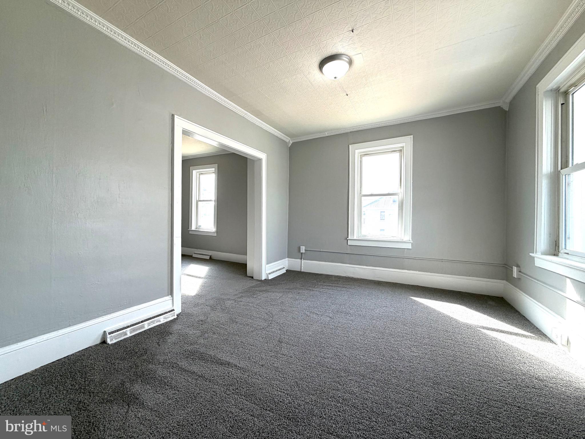 HILLCREST - Residential