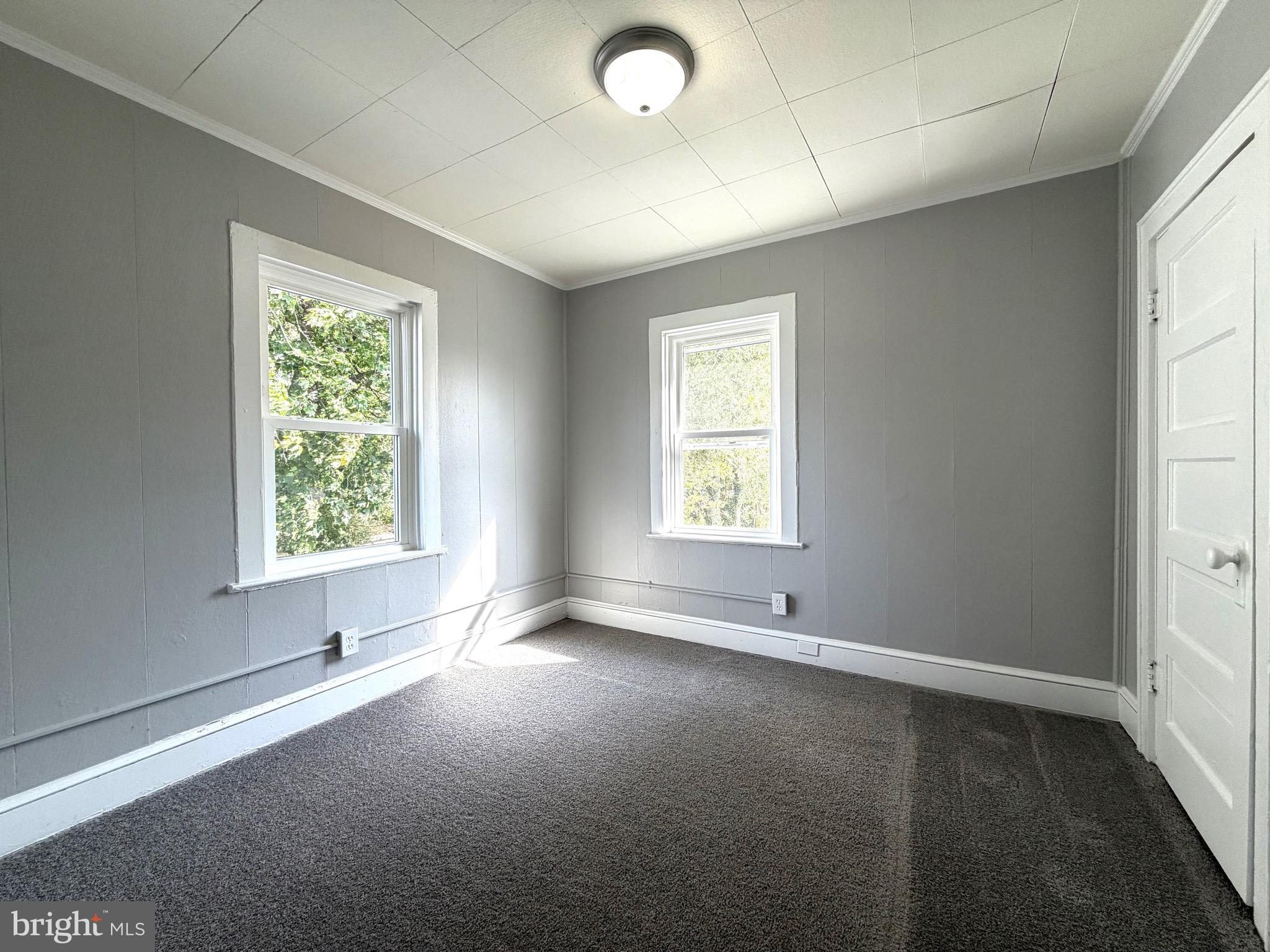 HILLCREST - Residential