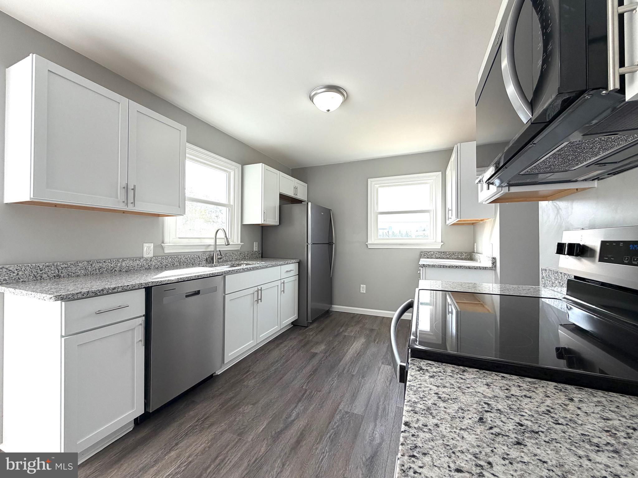 HILLCREST - Residential