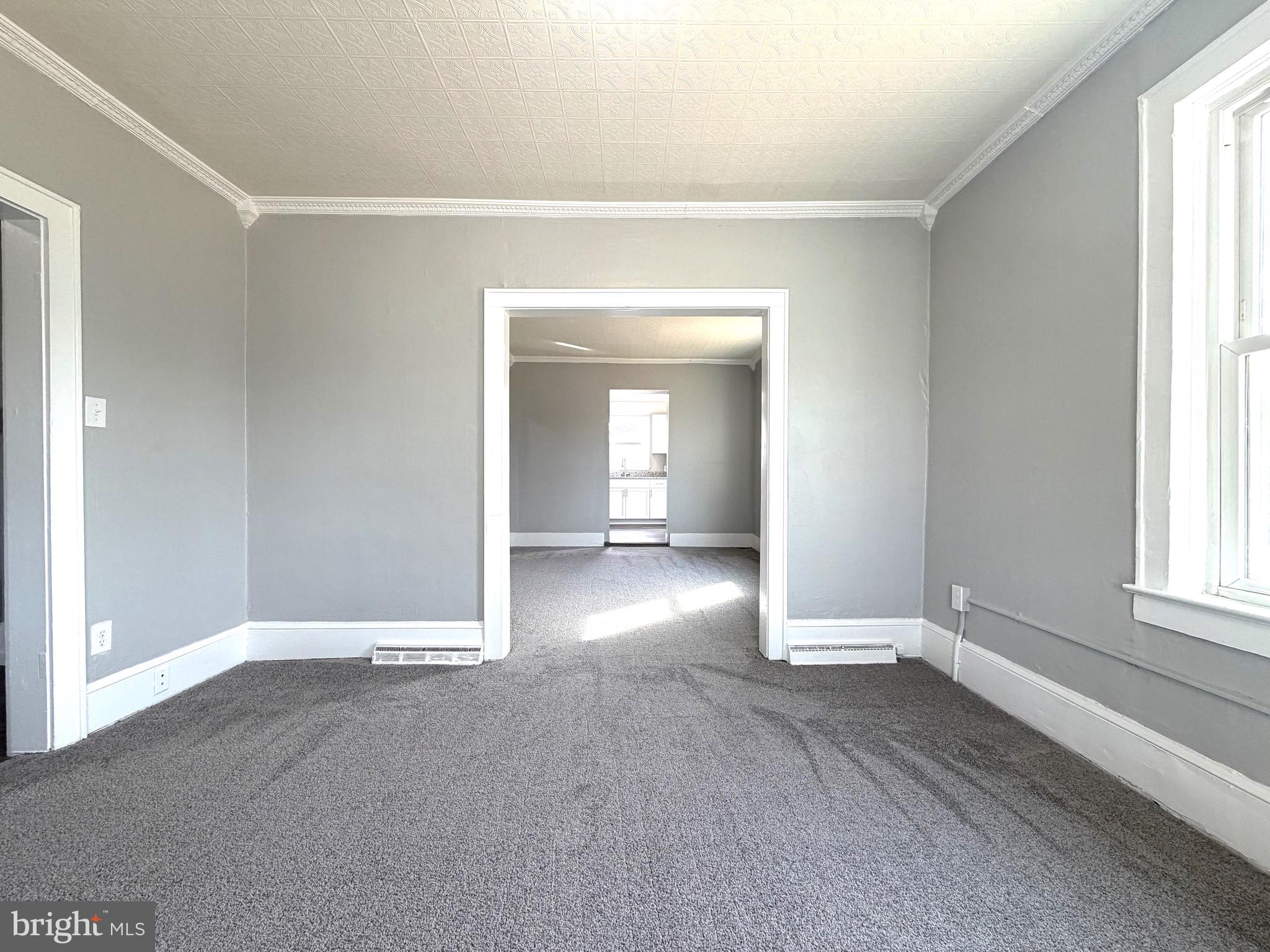 HILLCREST - Residential