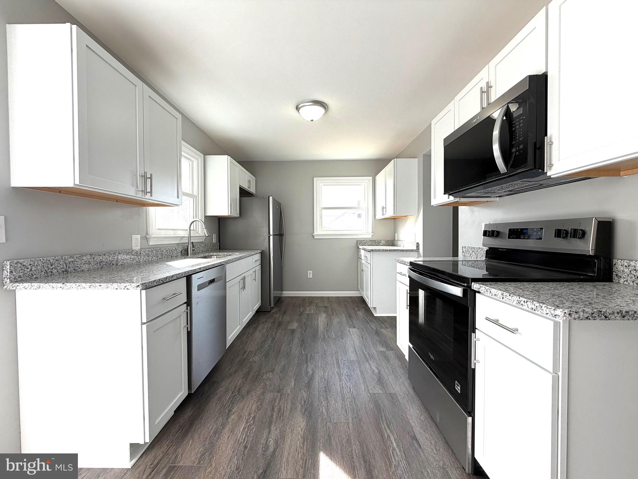 HILLCREST - Residential