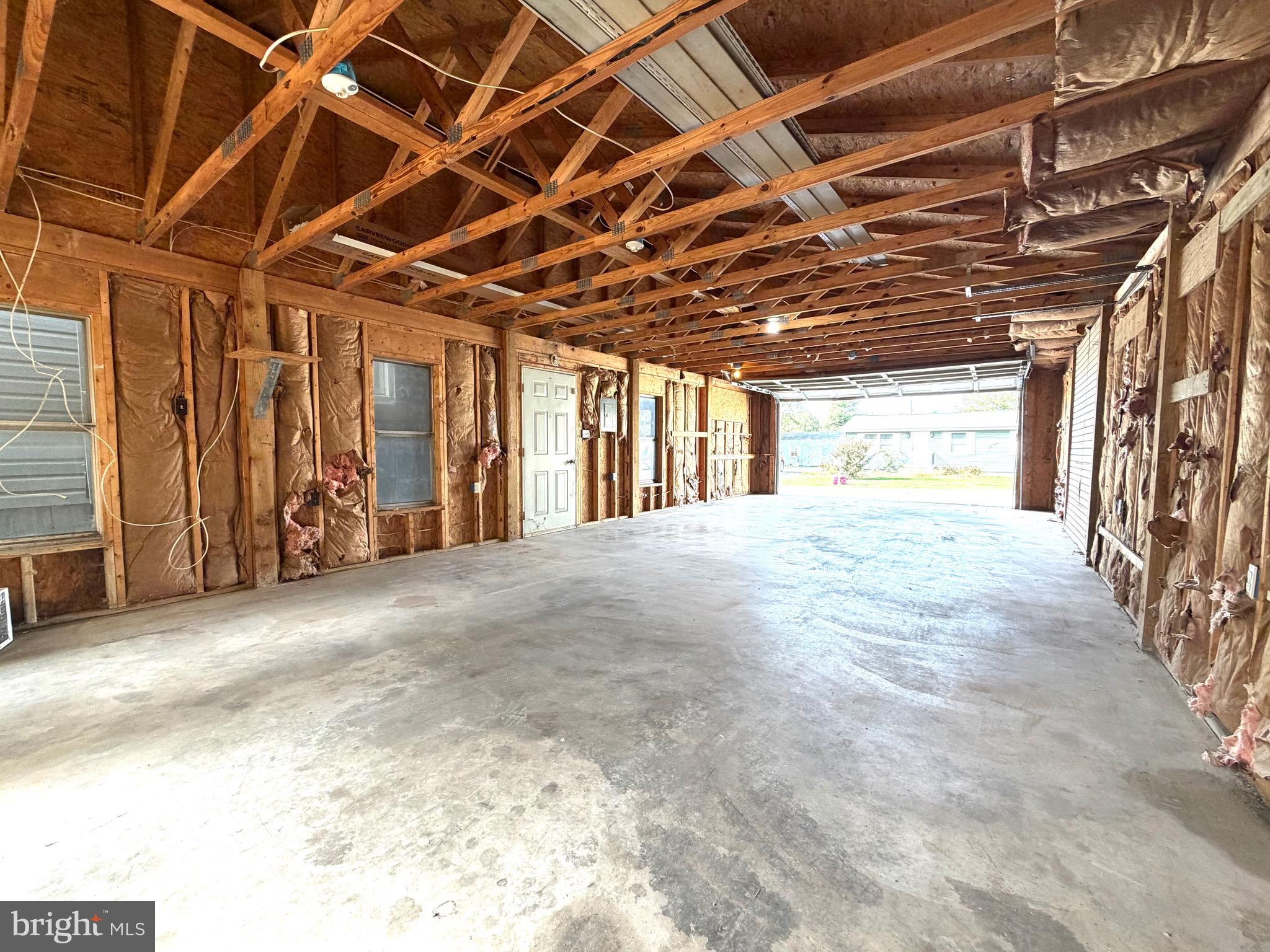 HILLCREST - Residential