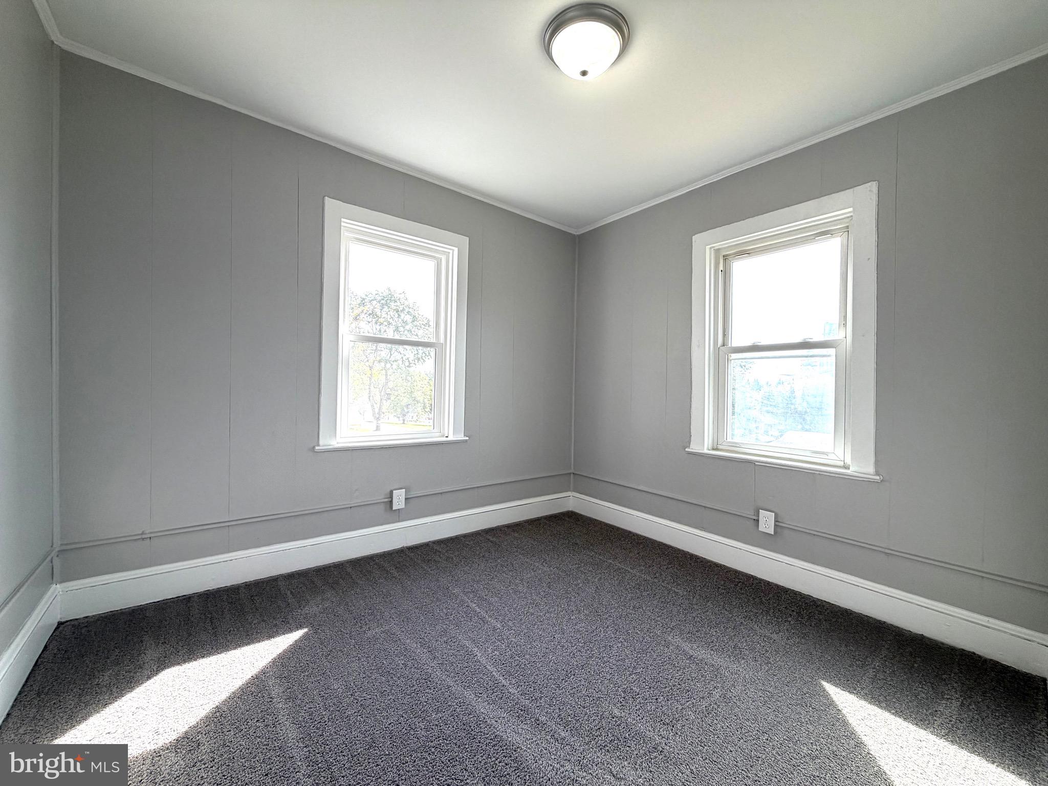 HILLCREST - Residential