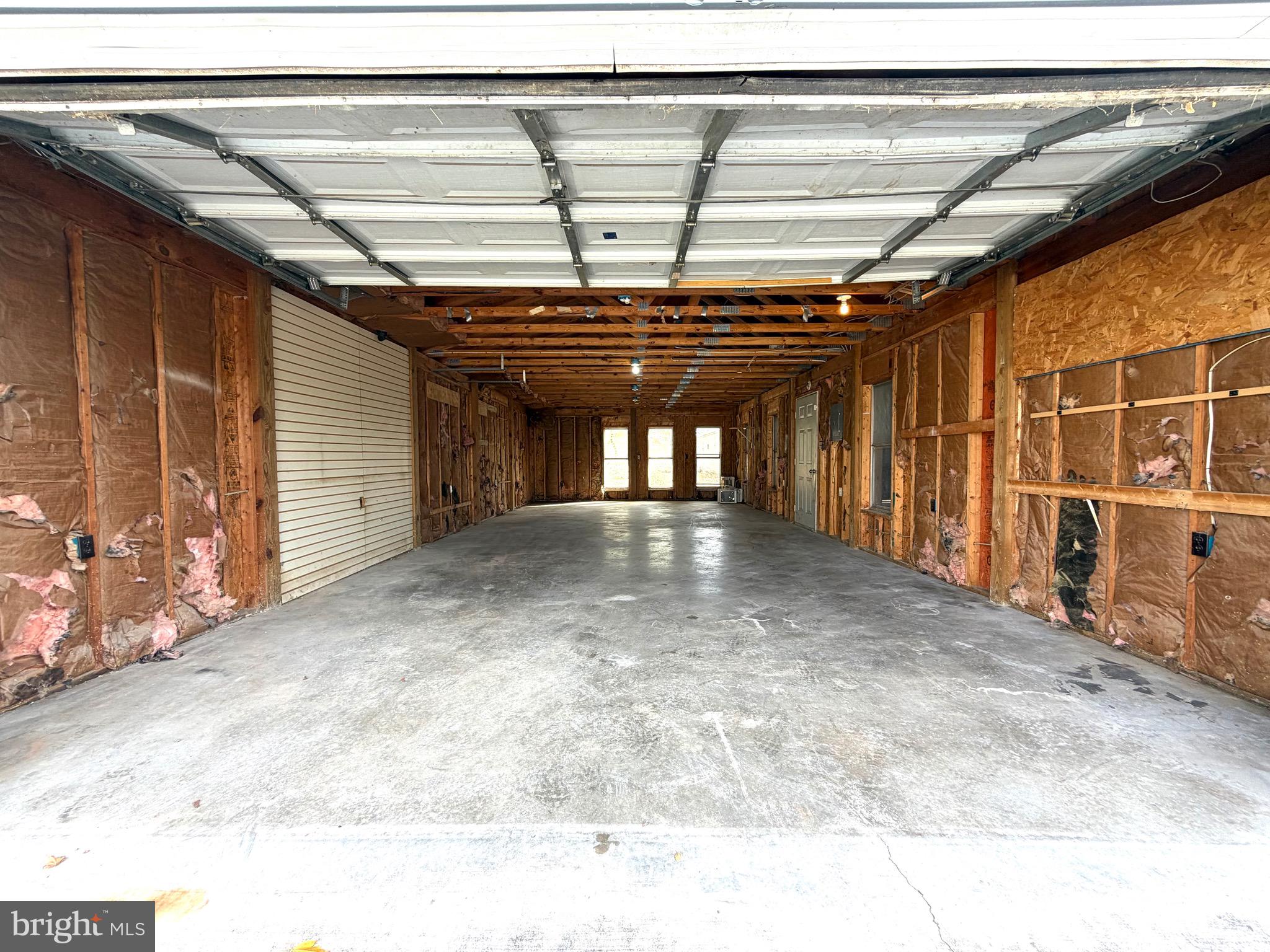 HILLCREST - Residential