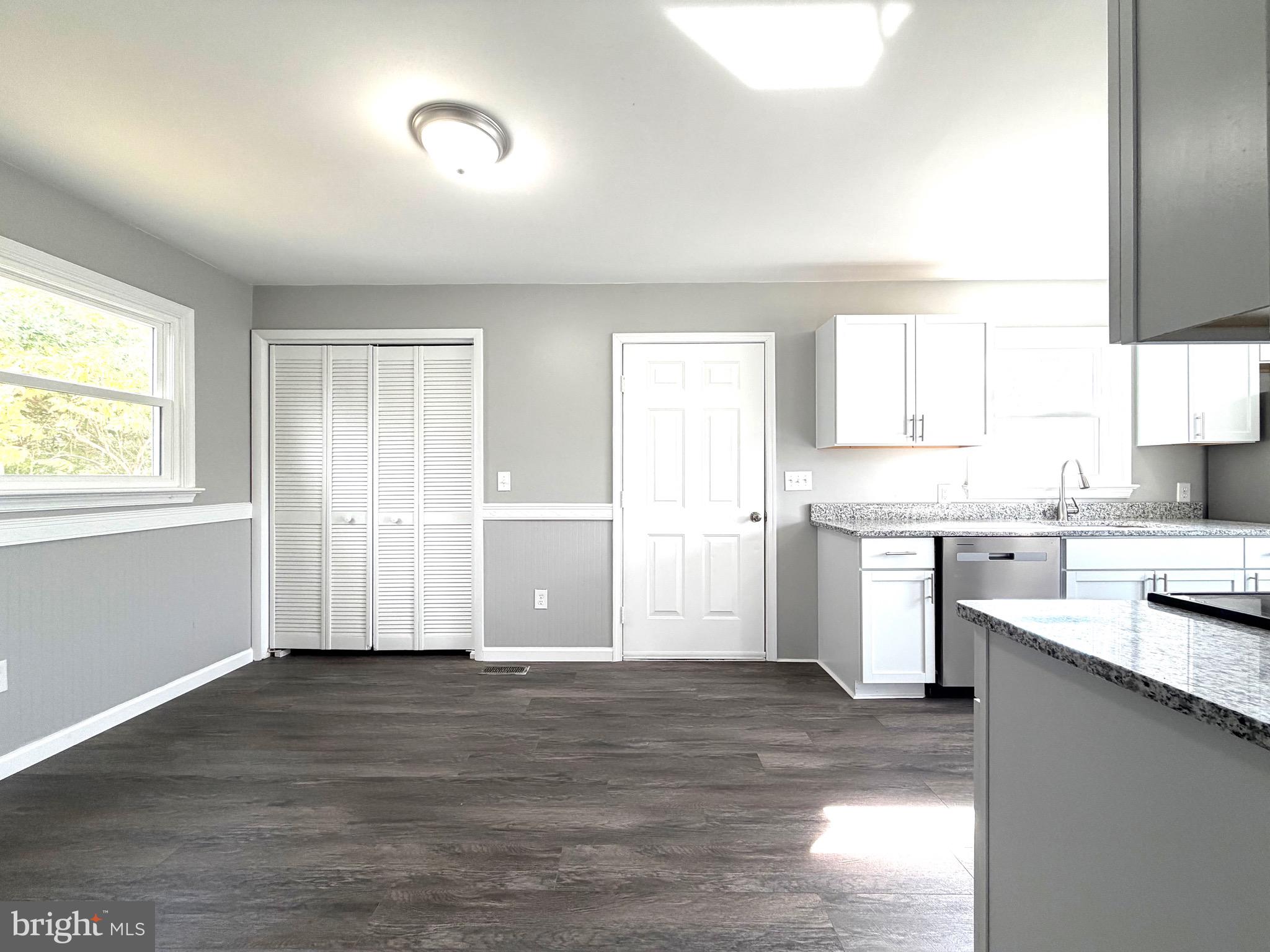 HILLCREST - Residential