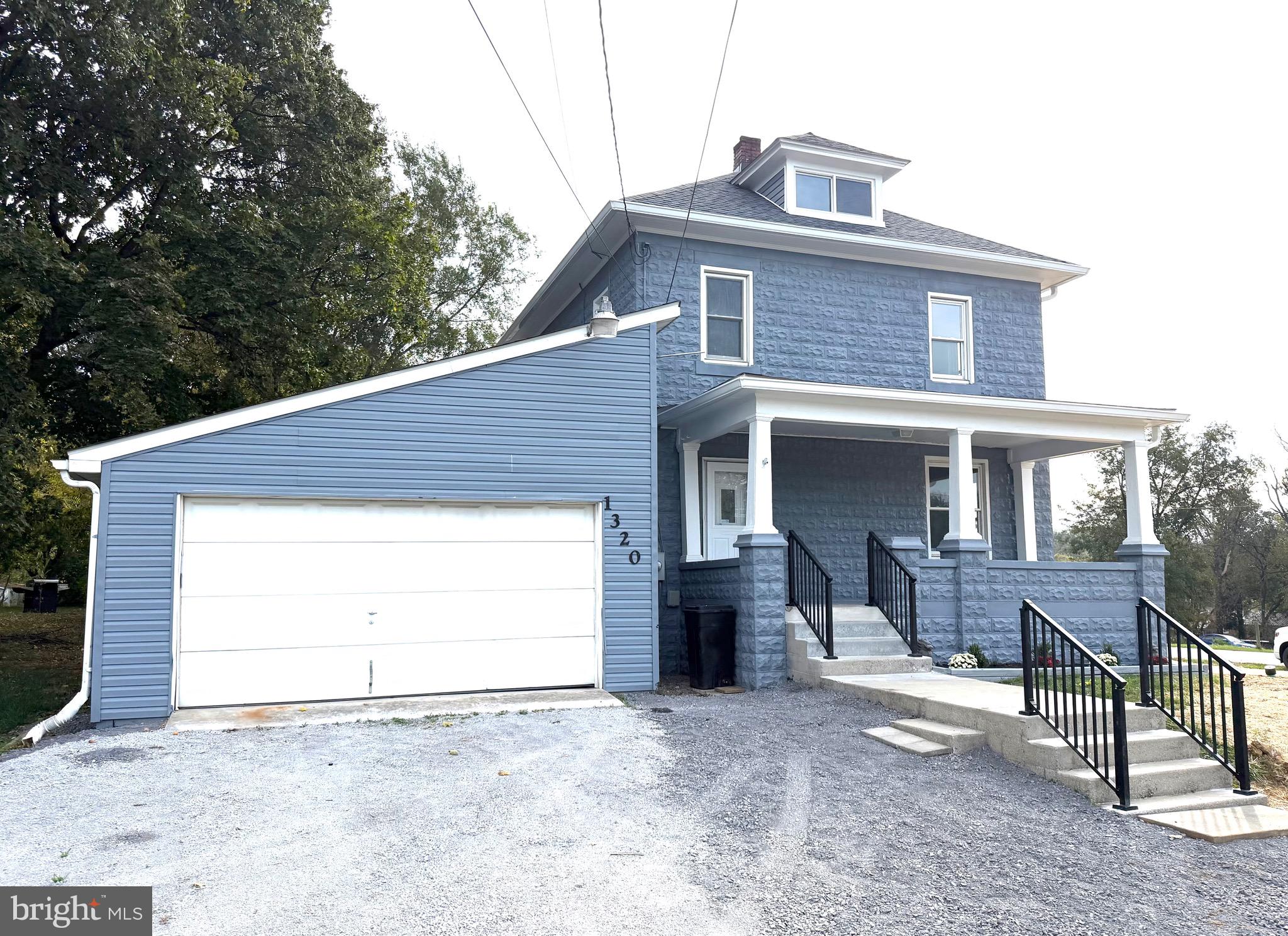 HILLCREST - Residential