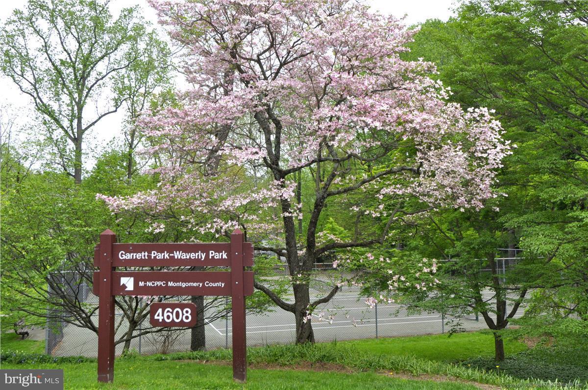 TWINBROOK FOREST - Residential Lease