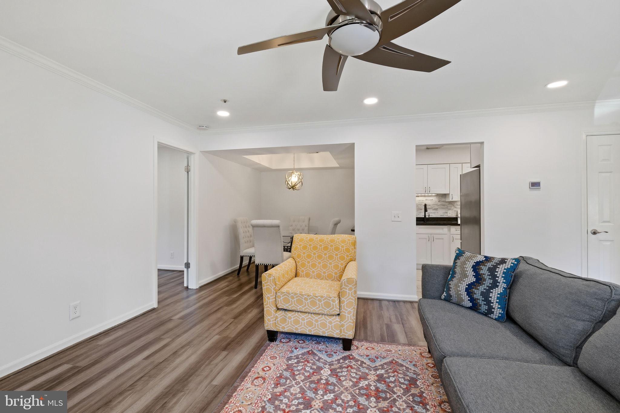 THE GABLES ON TUCKERMAN - Residential