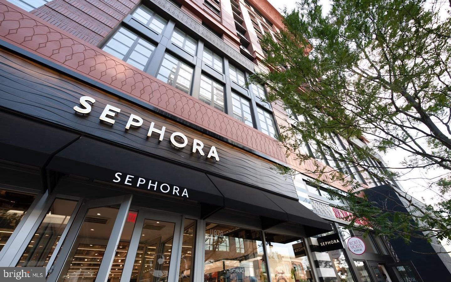 THE GABLES ON TUCKERMAN - Residential