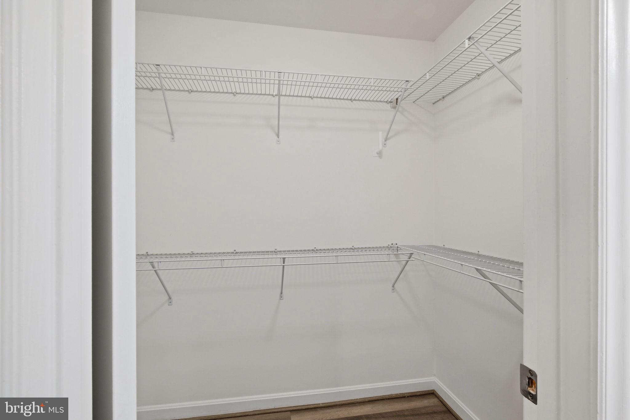 THE GABLES ON TUCKERMAN - Residential