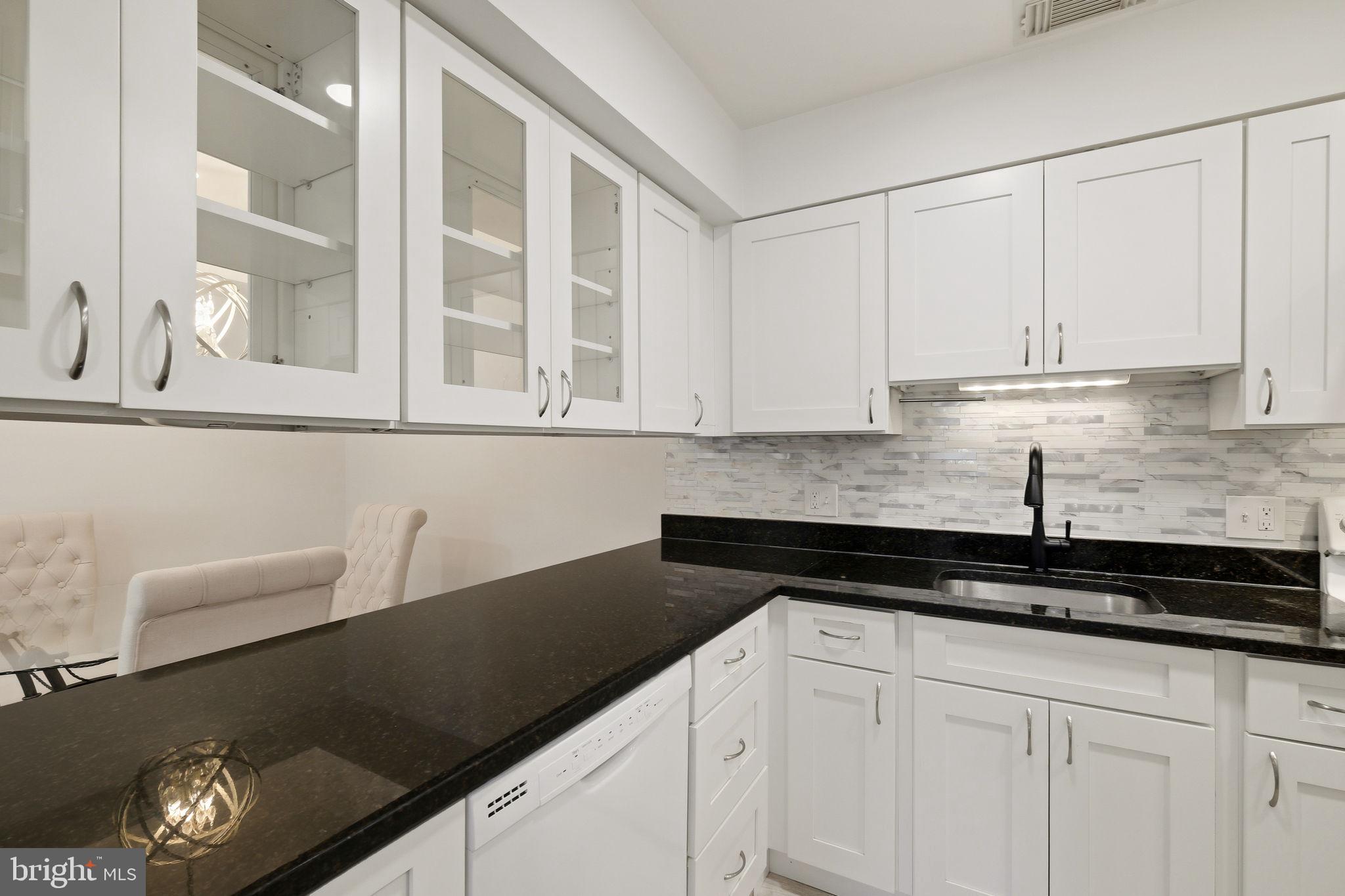 THE GABLES ON TUCKERMAN - Residential