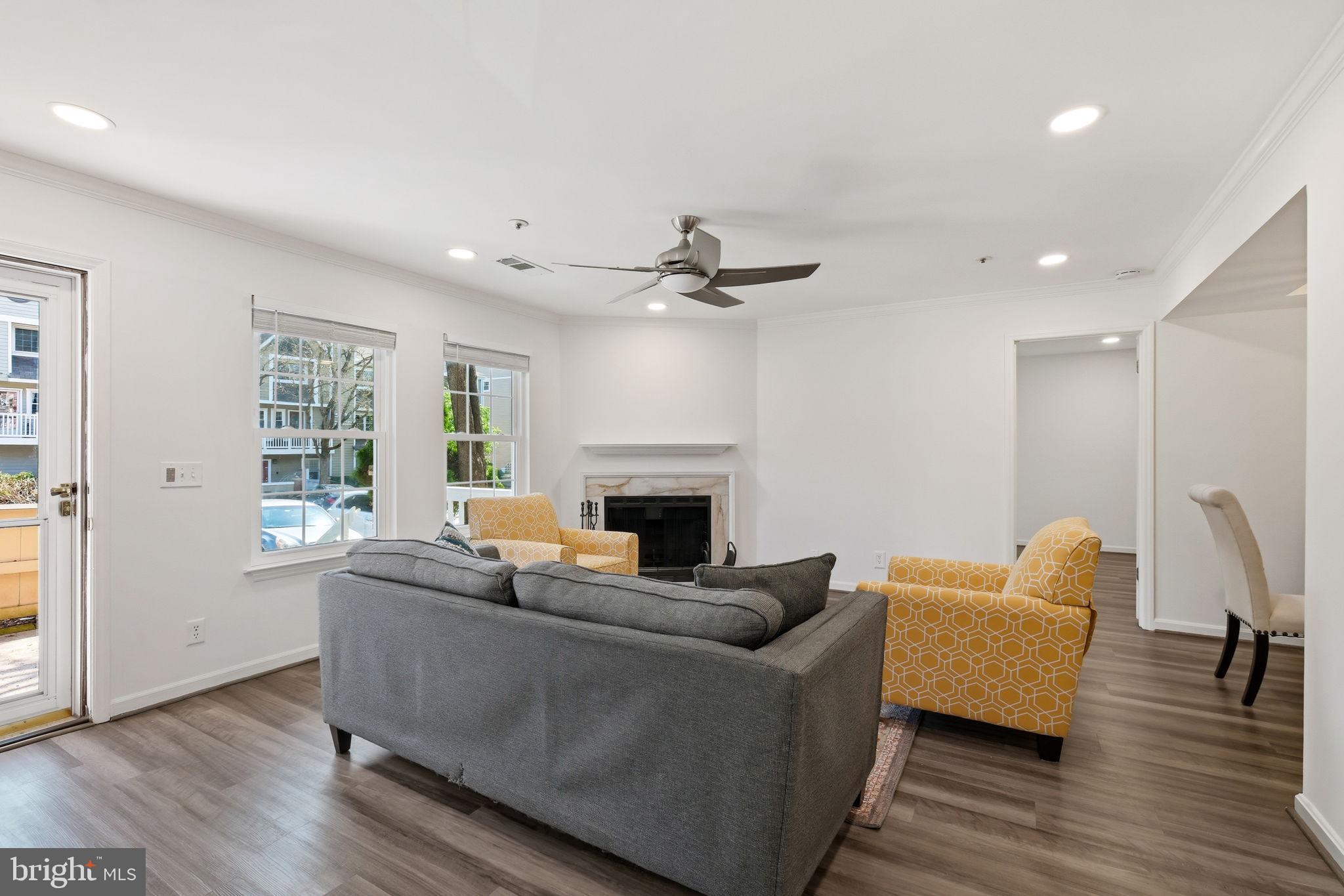 THE GABLES ON TUCKERMAN - Residential