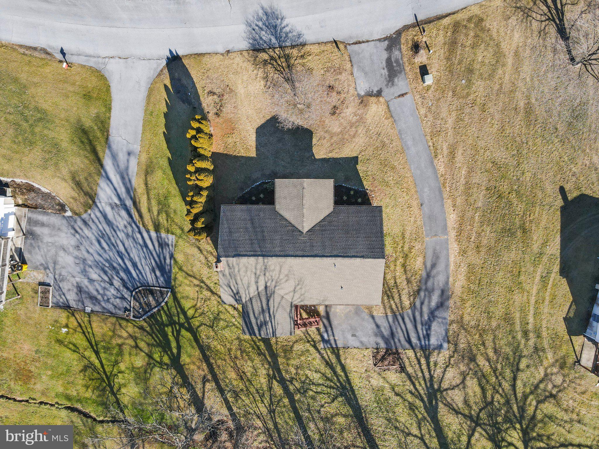 MOUNTAIN VIEW ACRES - Residential