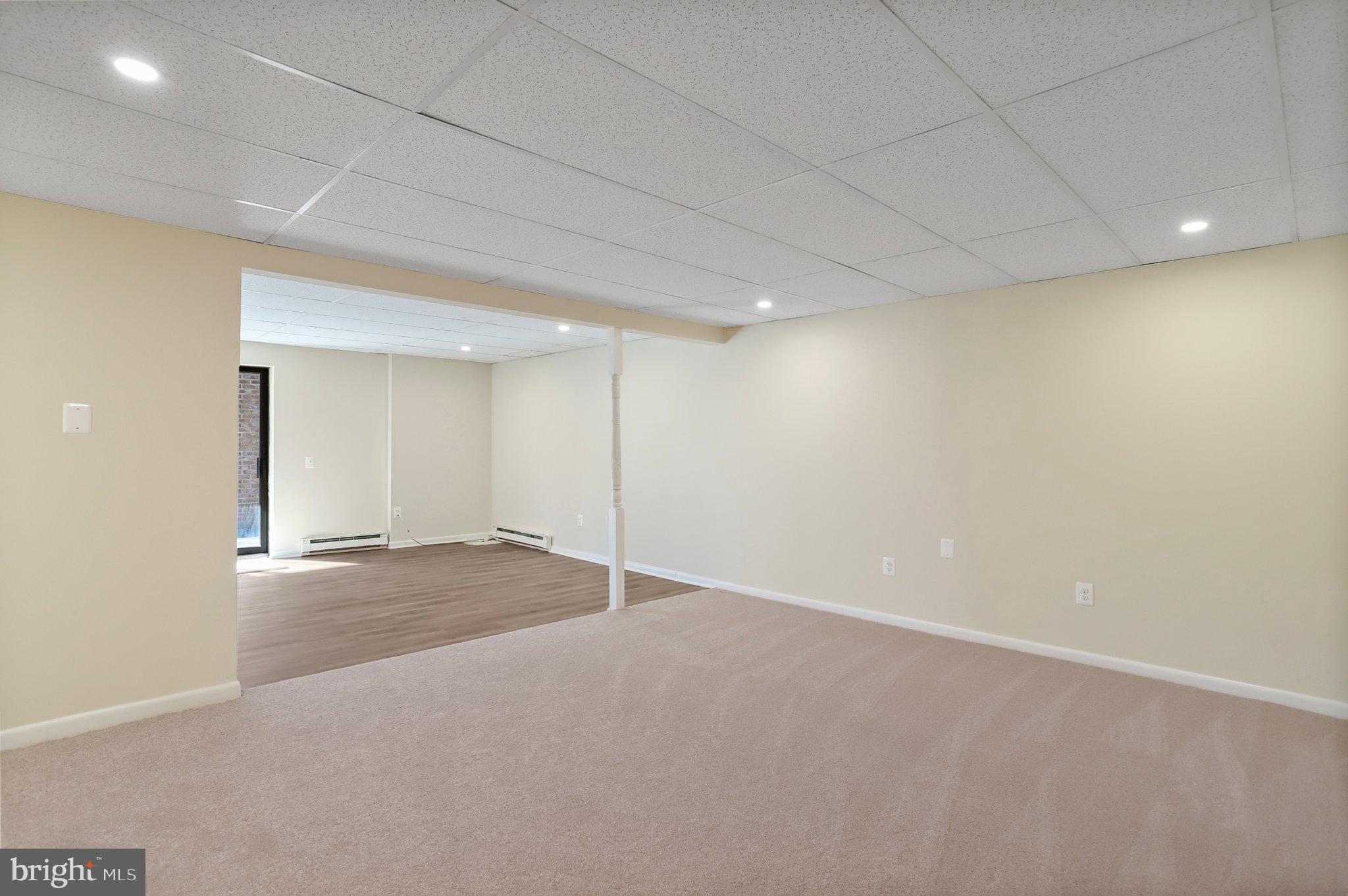 MOUNTAIN VIEW ACRES - Residential