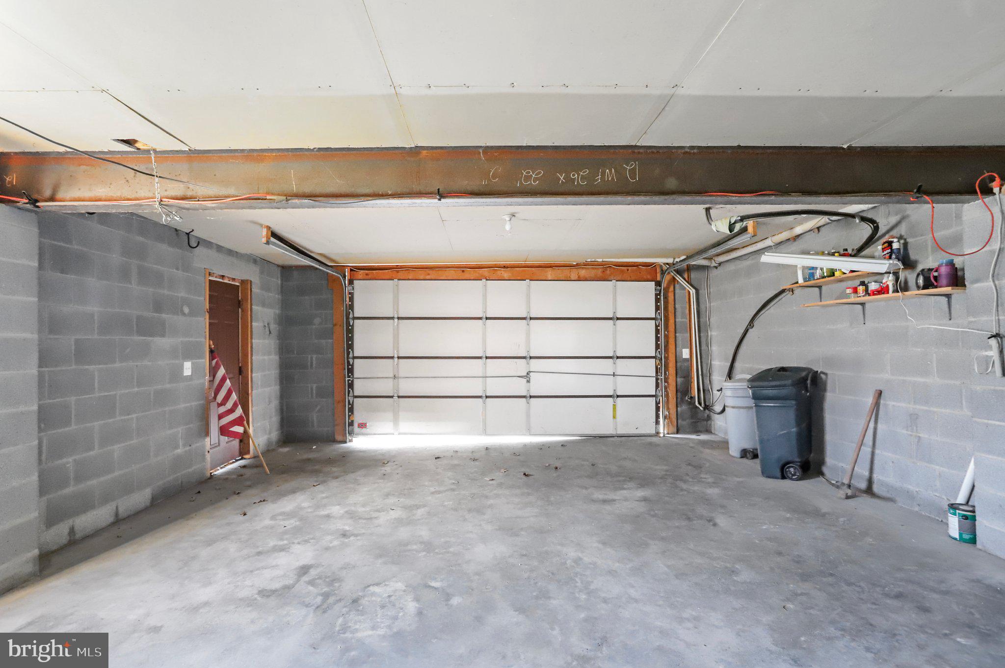 MOUNTAIN VIEW ACRES - Residential