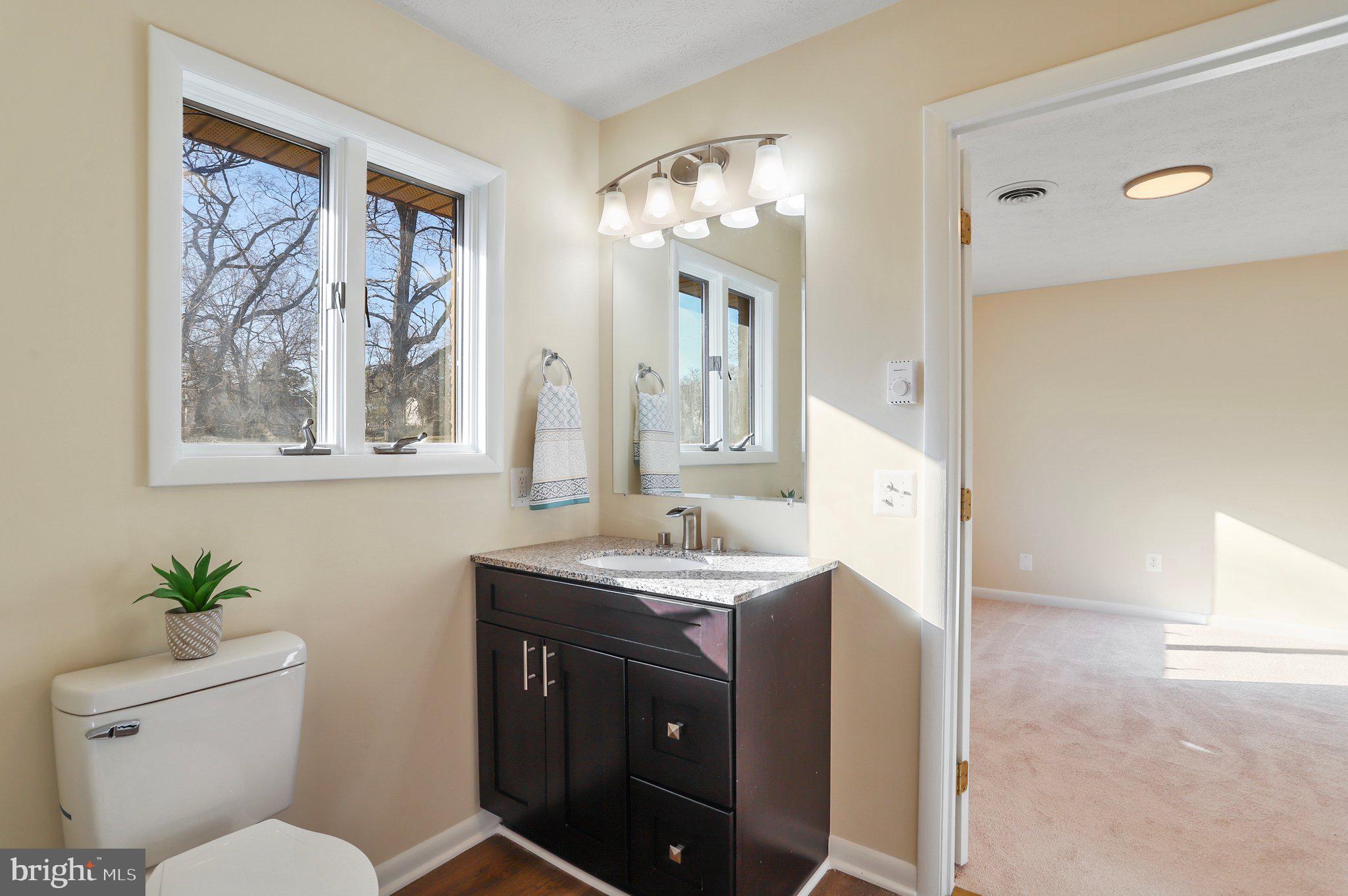 MOUNTAIN VIEW ACRES - Residential