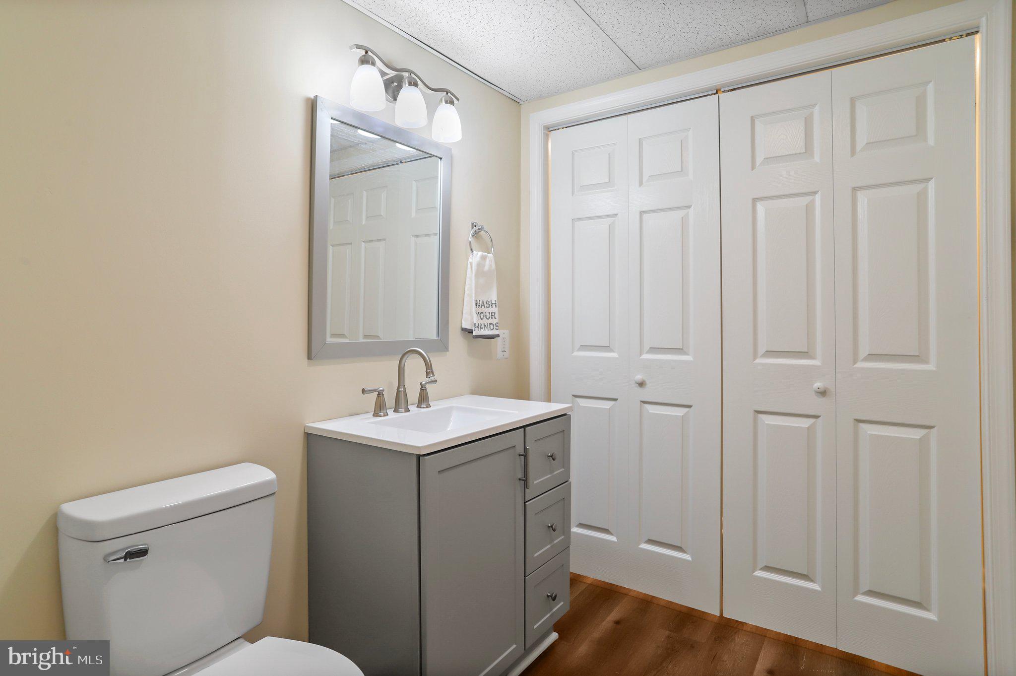 MOUNTAIN VIEW ACRES - Residential