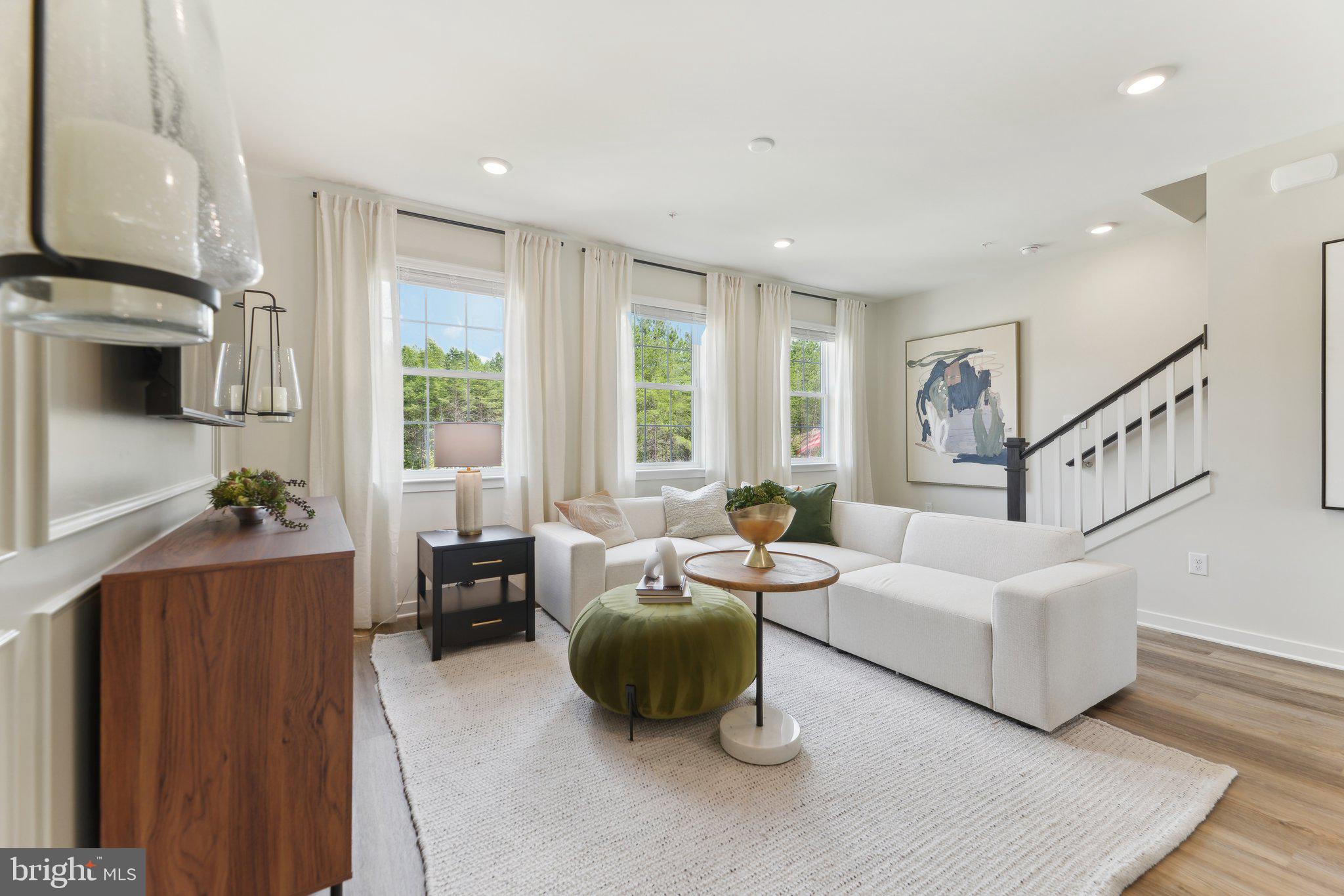 PINEGROVE - Residential