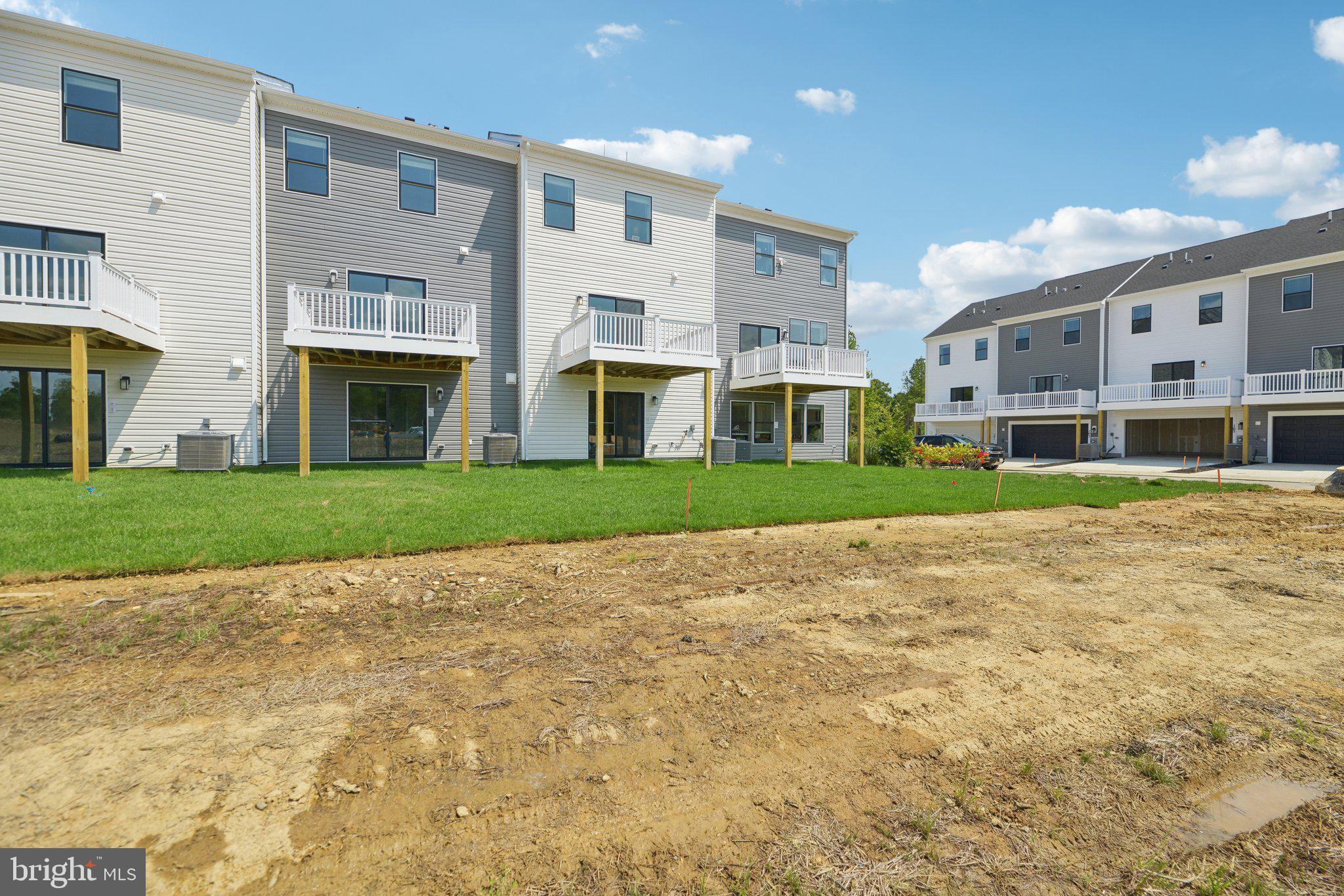 PINEGROVE - Residential