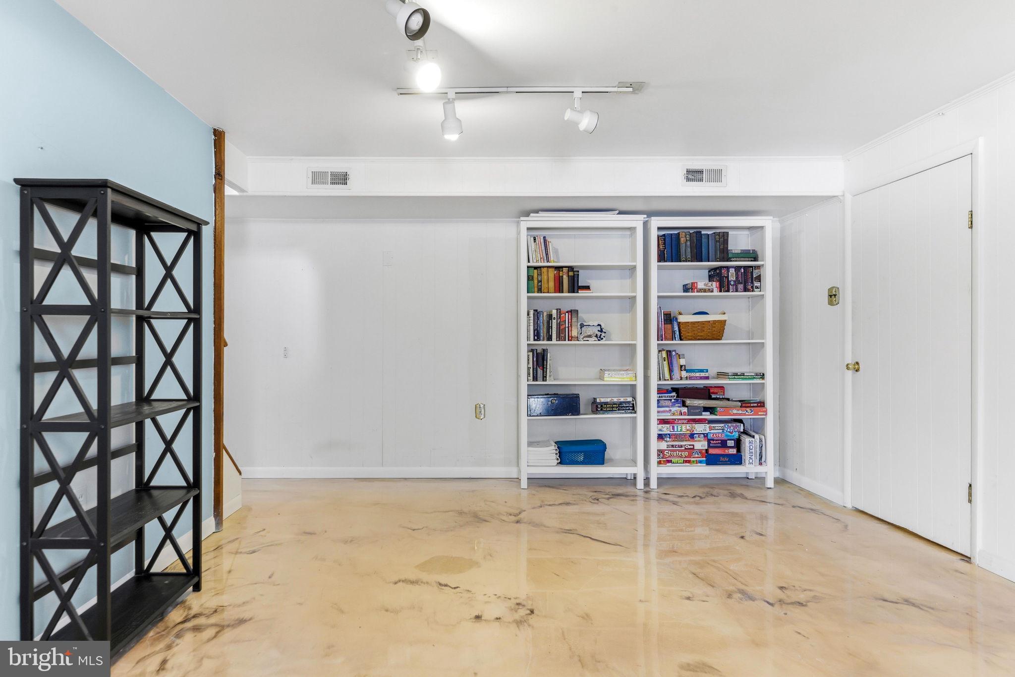 VALLEY WOOD - Residential