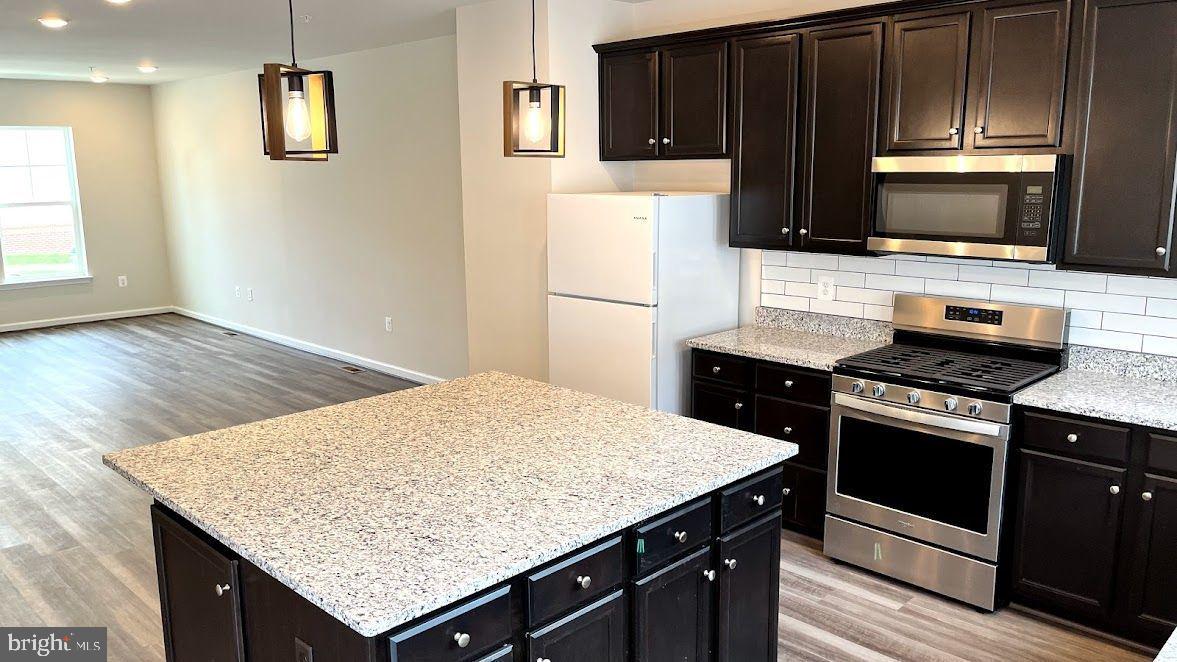 CENTURY ROW - Residential Lease