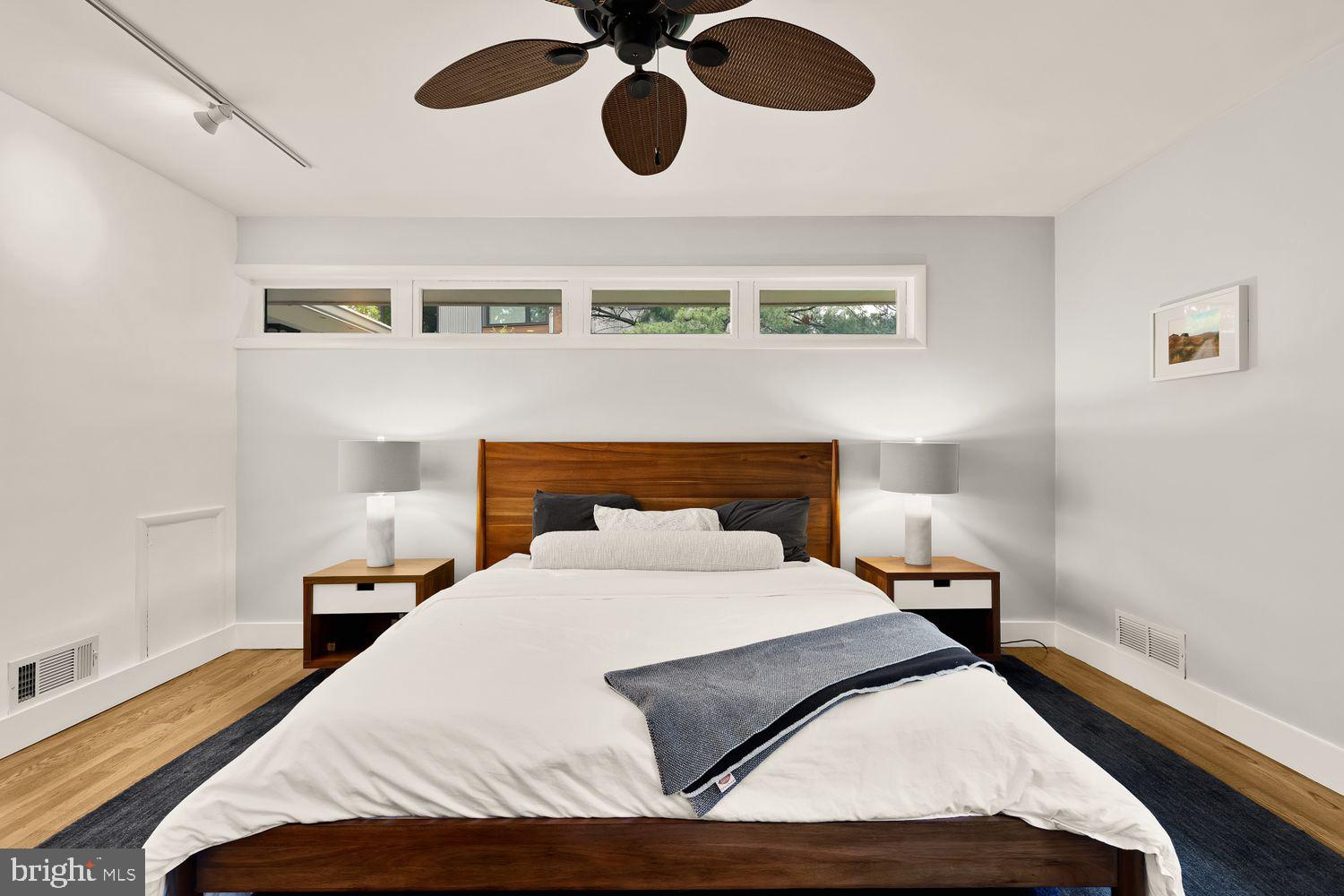 KENWOOD PARK - Residential