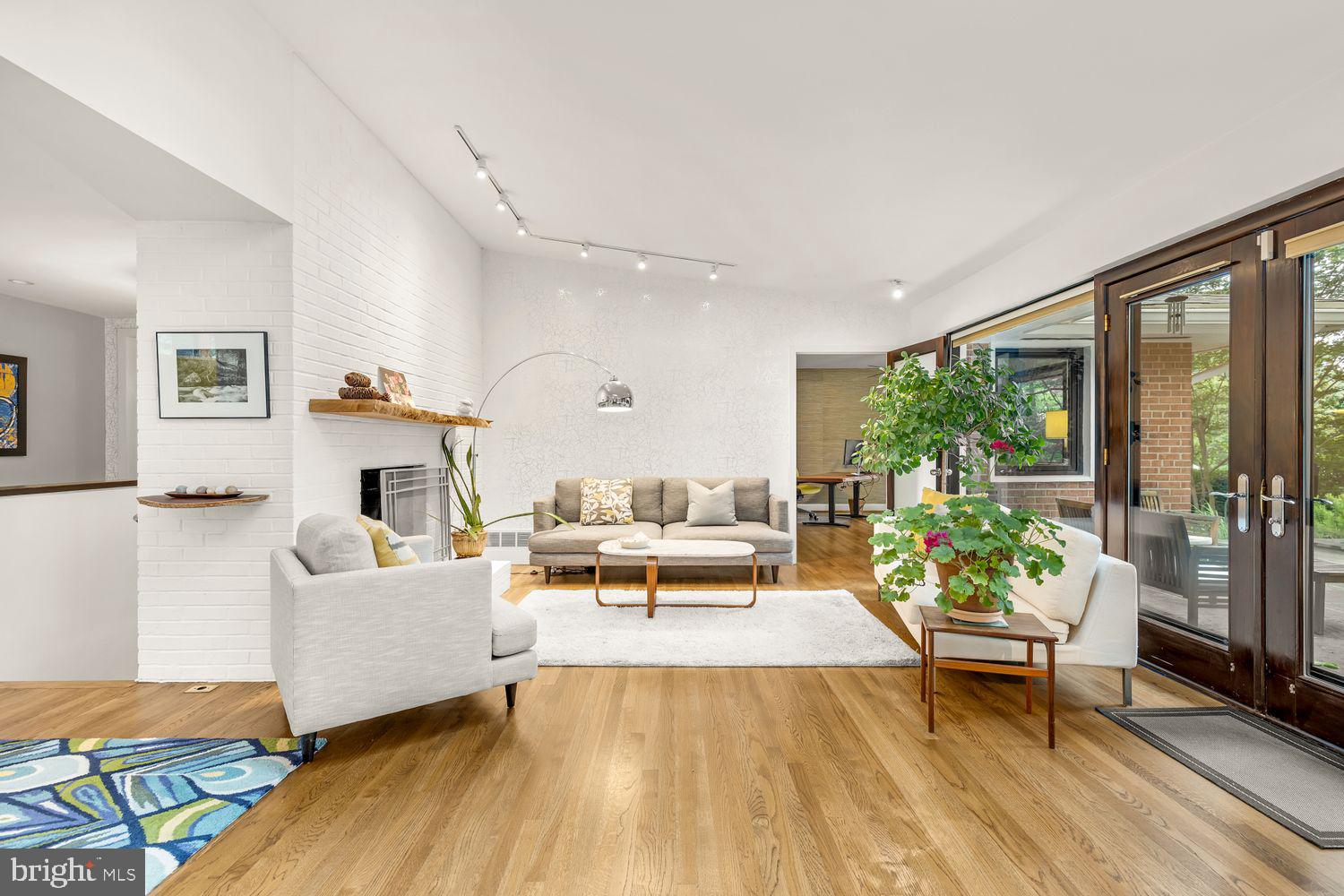 KENWOOD PARK - Residential