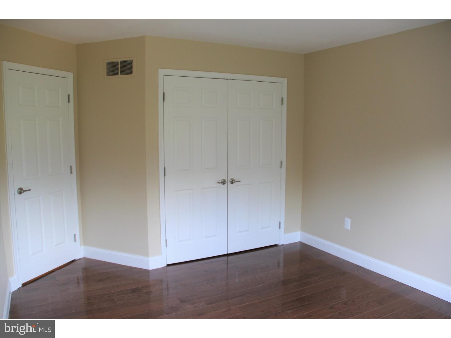 CENTER POINT FARM - Residential