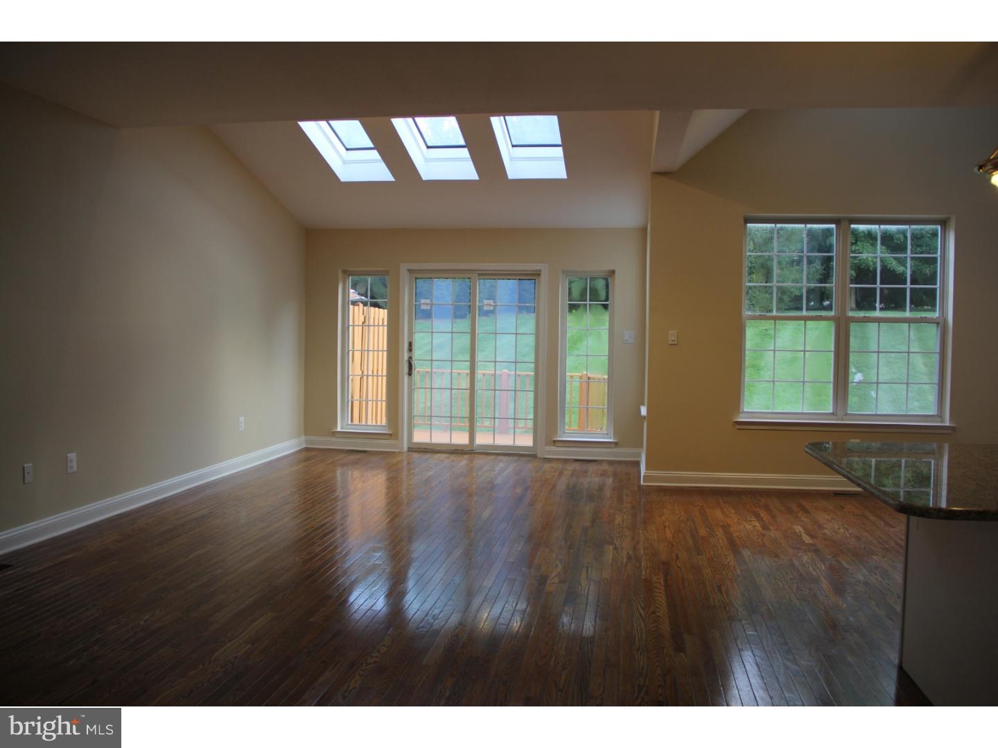 CENTER POINT FARM - Residential