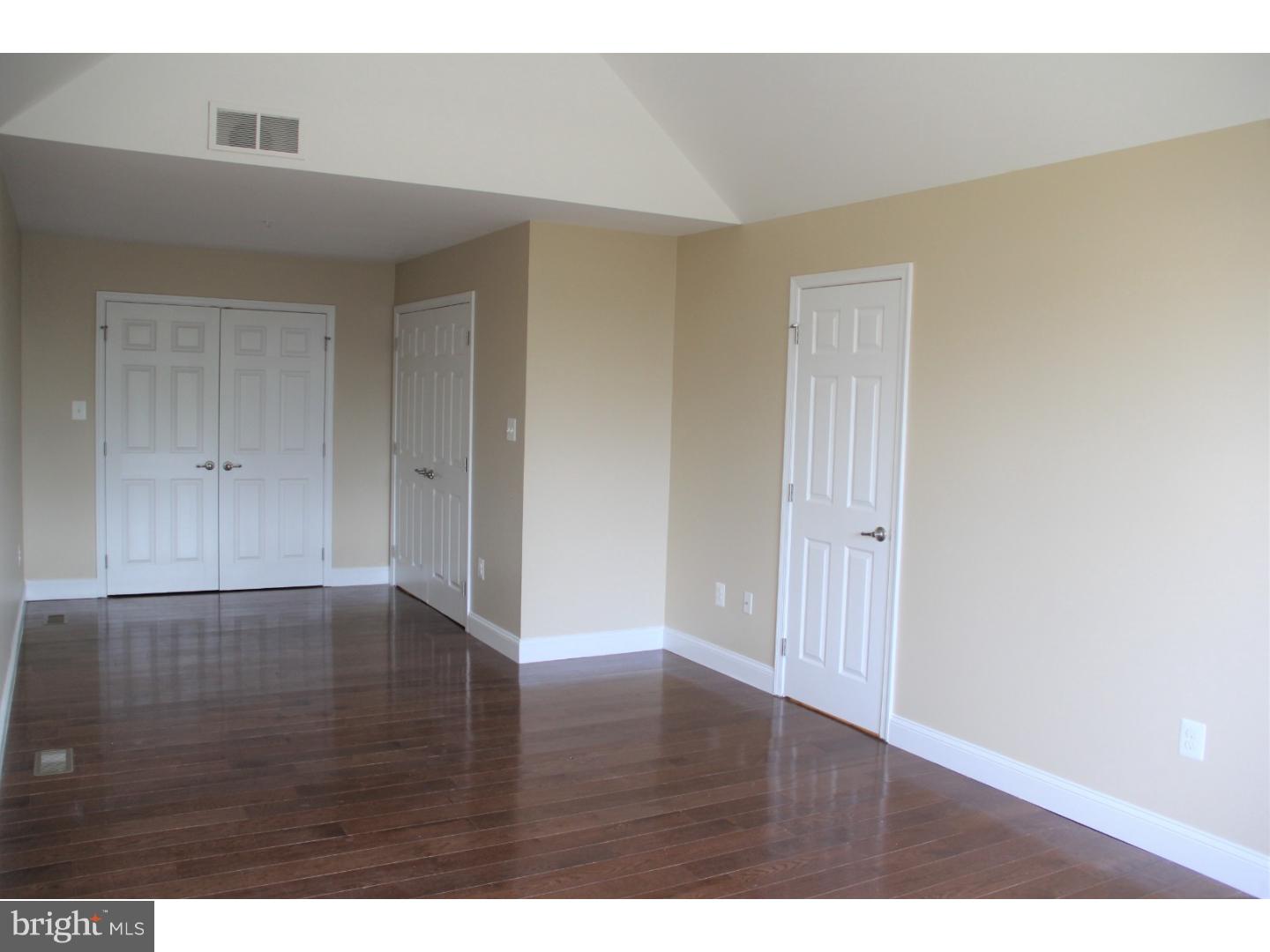 CENTER POINT FARM - Residential