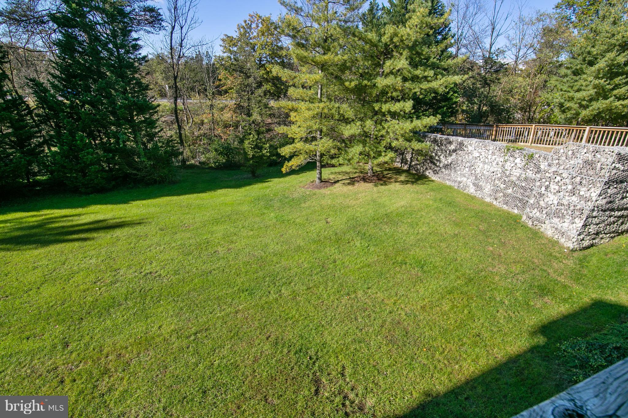 RIVERCHASE - Residential