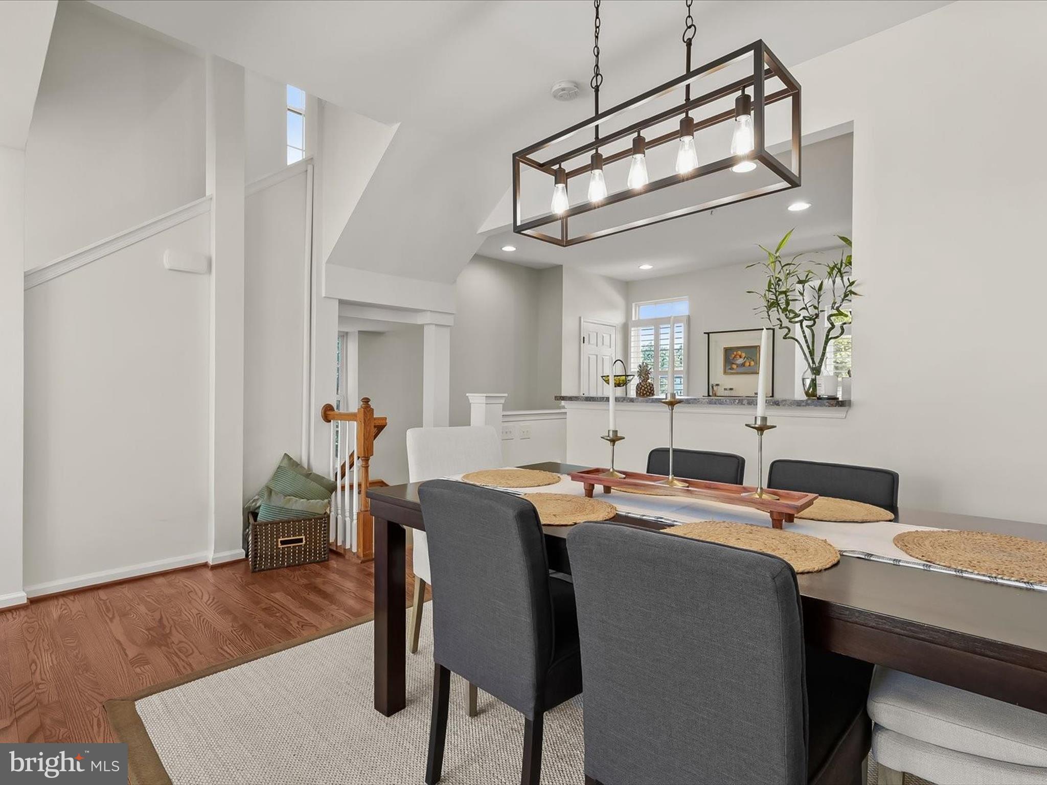 RED RUN VILLA - Residential