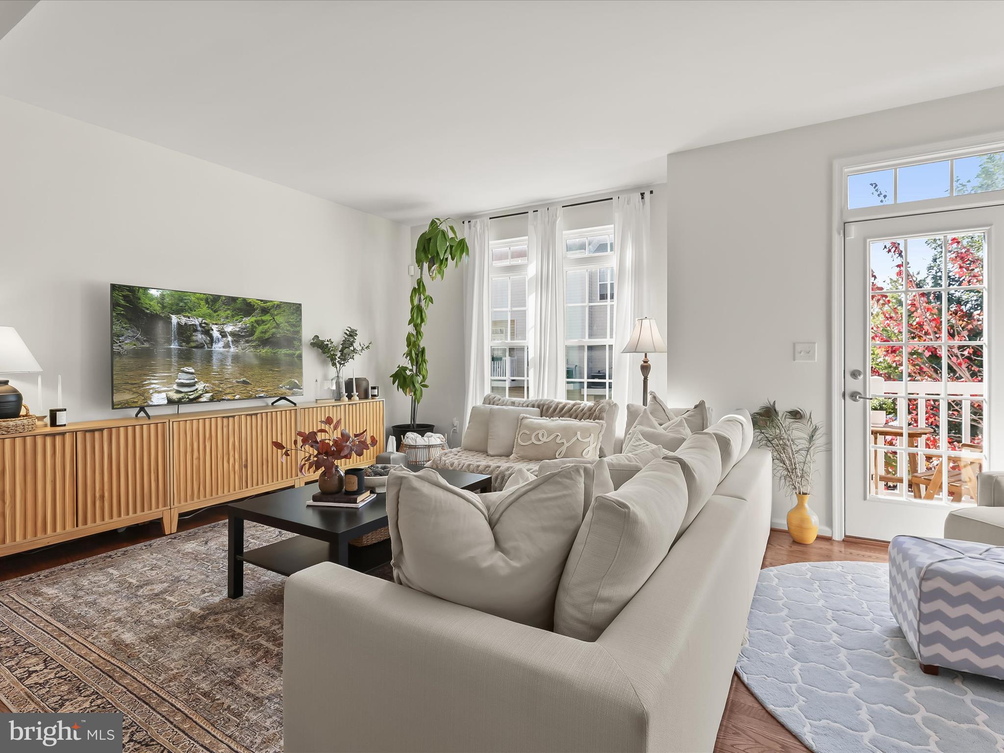 RED RUN VILLA - Residential