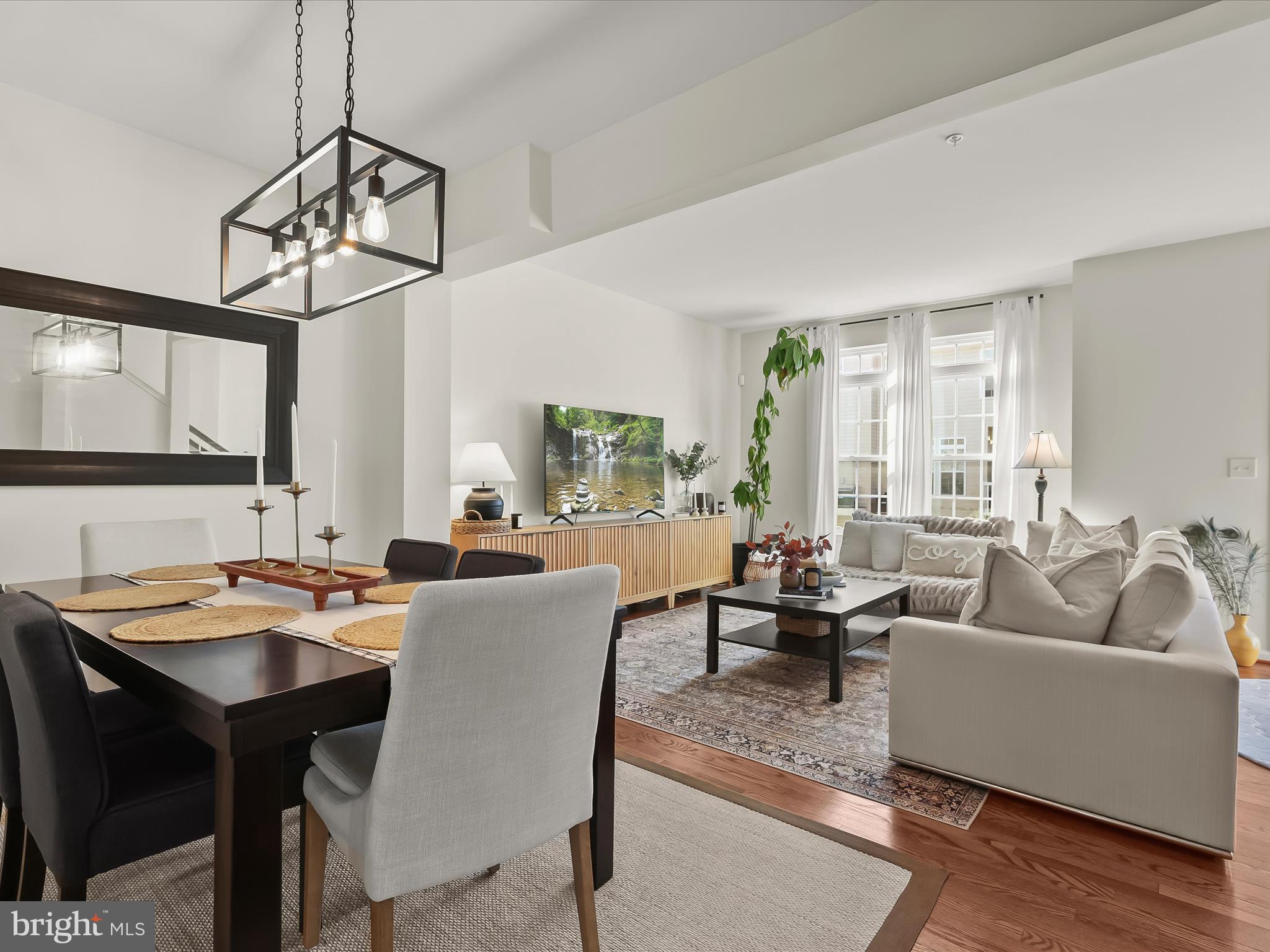 RED RUN VILLA - Residential