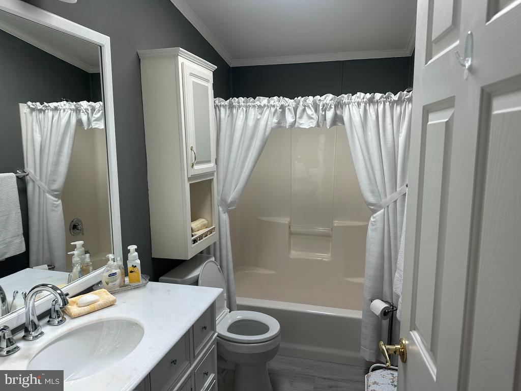 GWYNEDD WOODS - Residential