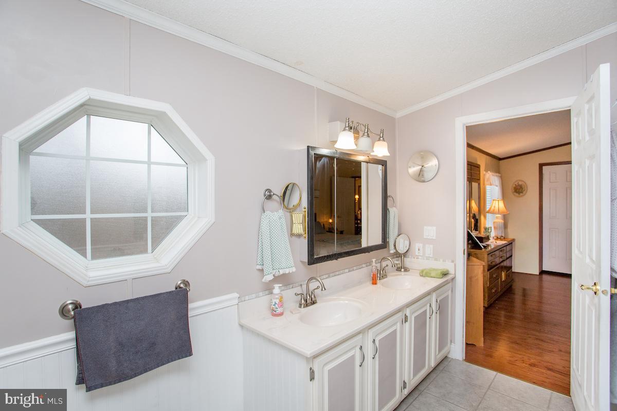 GWYNEDD WOODS - Residential