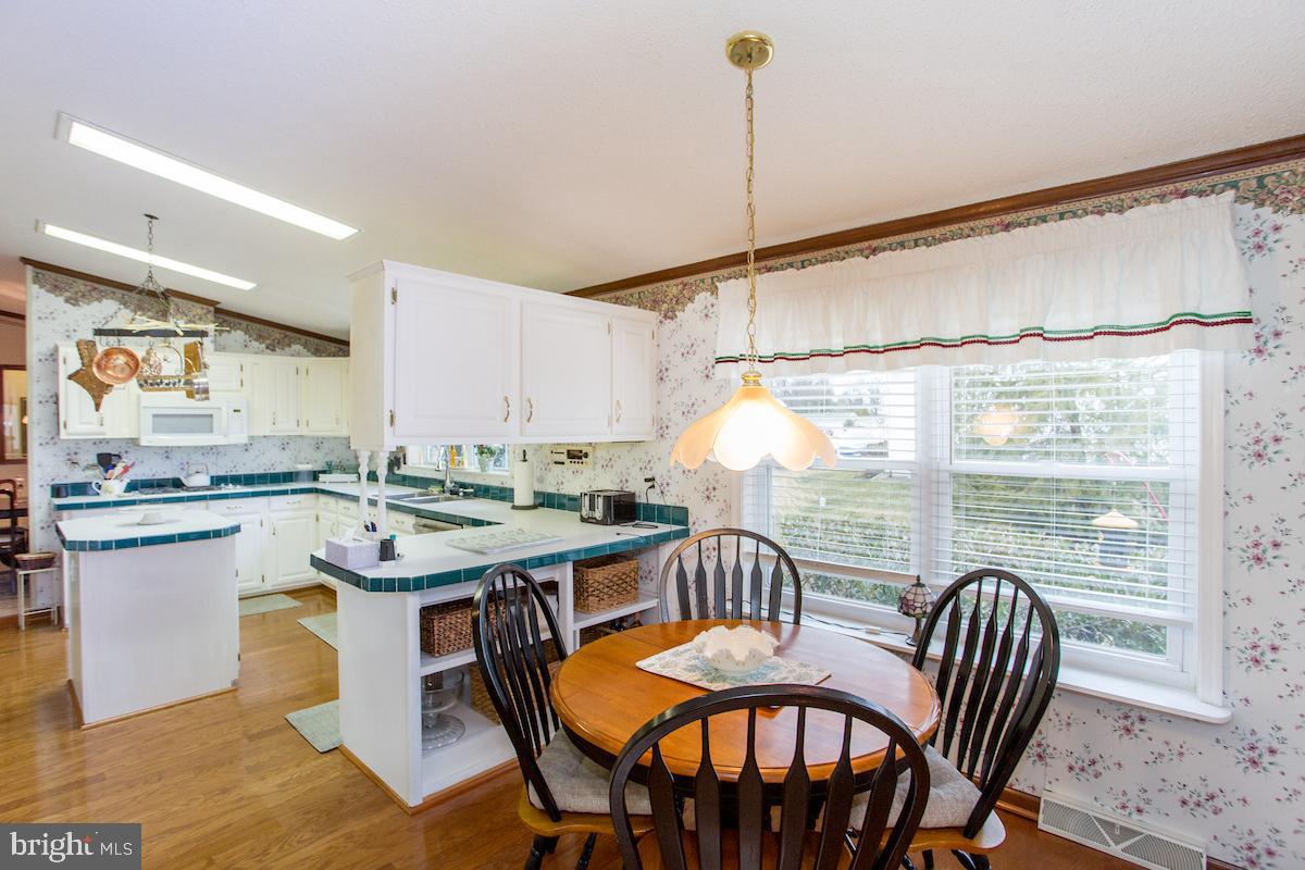 GWYNEDD WOODS - Residential