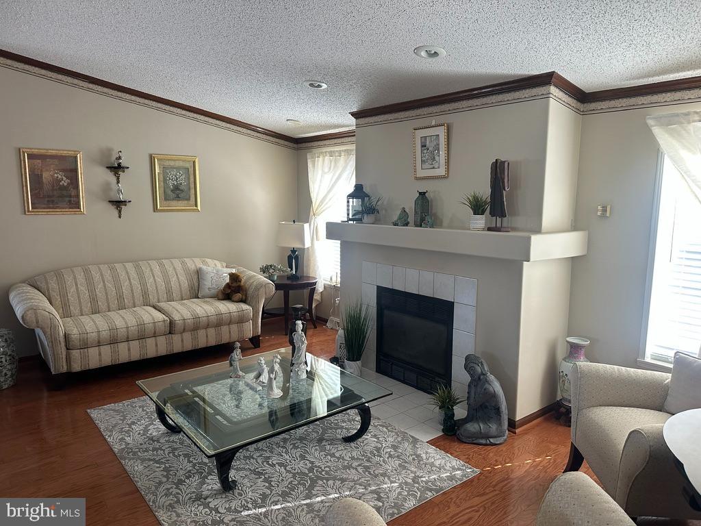 GWYNEDD WOODS - Residential