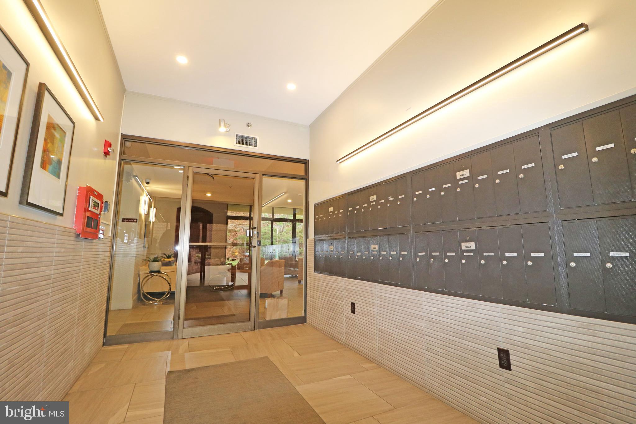 GREENHOUSE - Residential