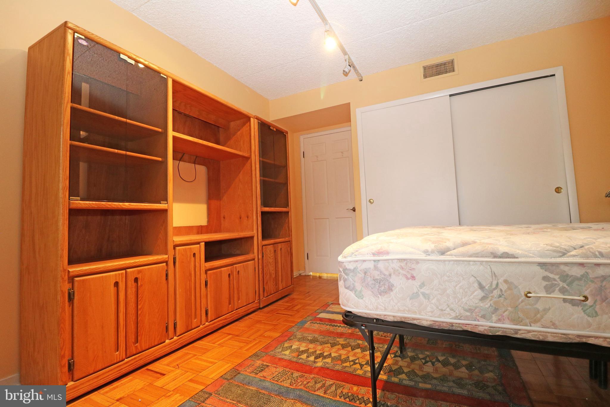 GREENHOUSE - Residential