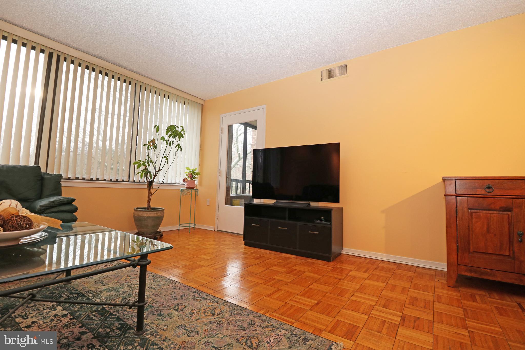 GREENHOUSE - Residential