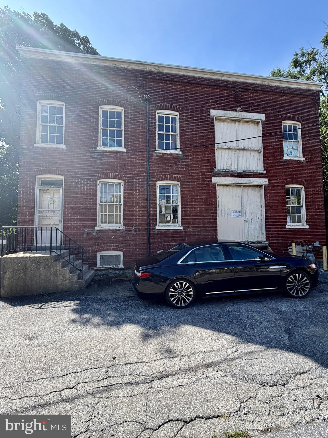 126 N PINE STREET