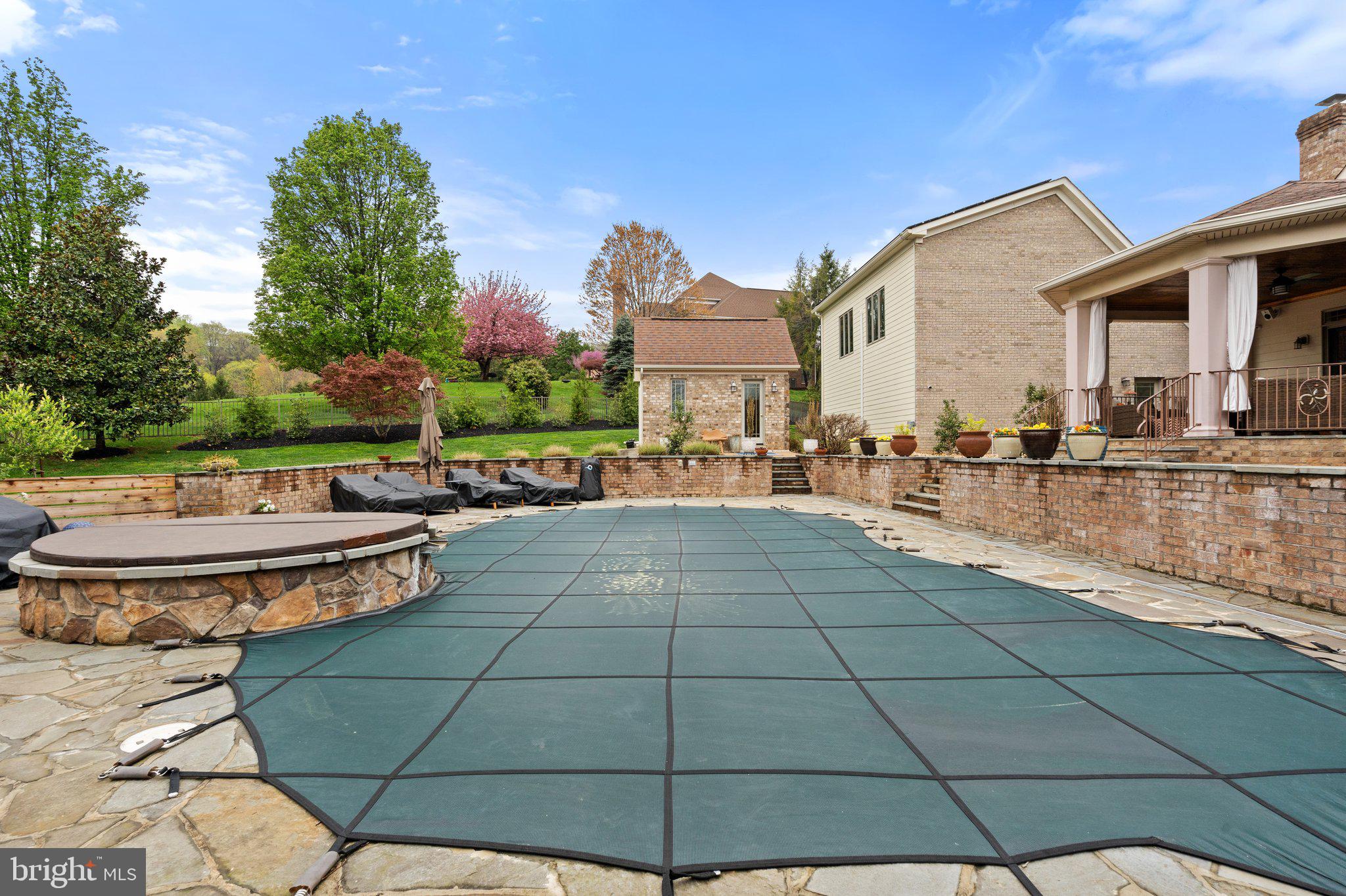 WATERLOO NORTH - Residential