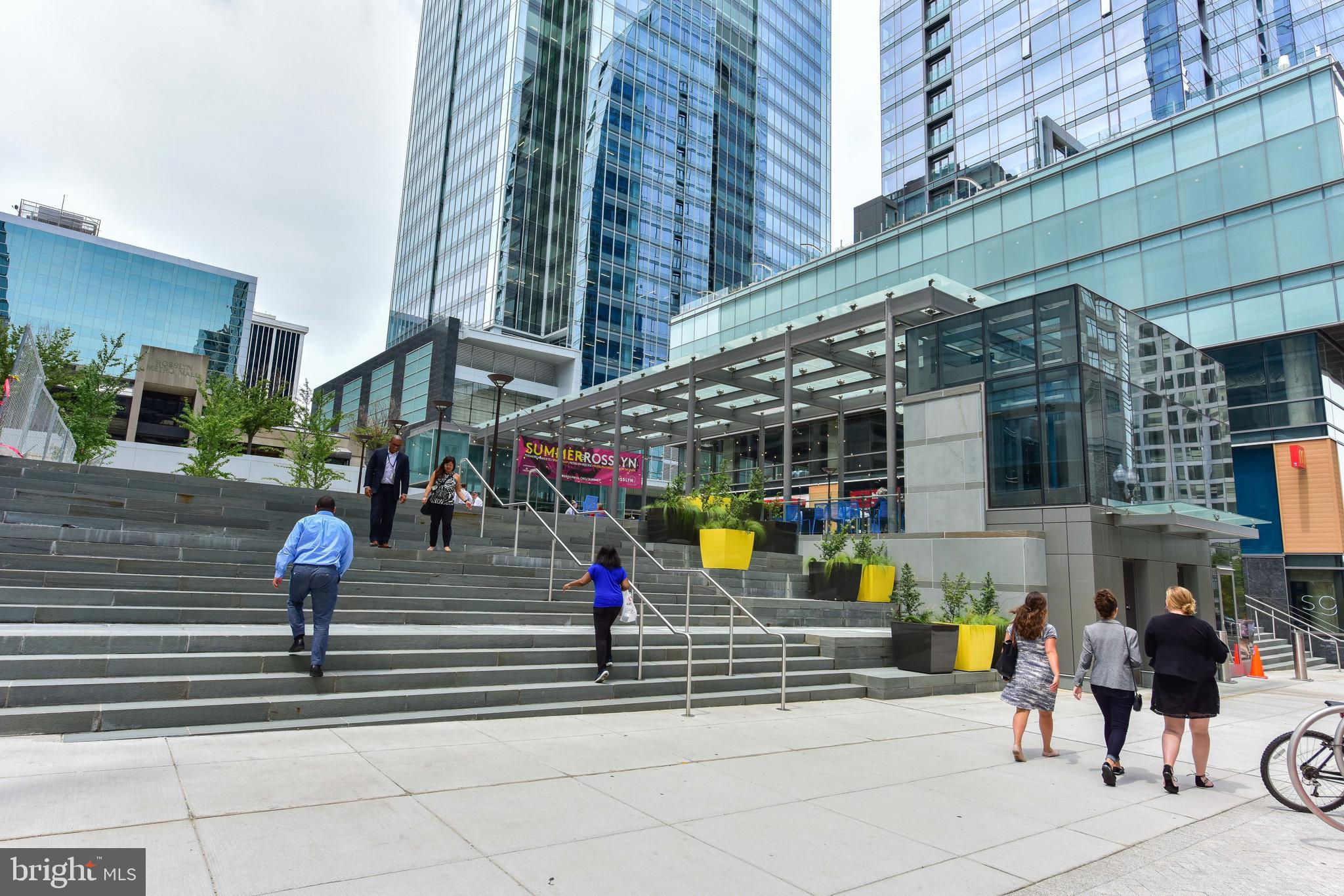 ROSSLYN - Residential Lease