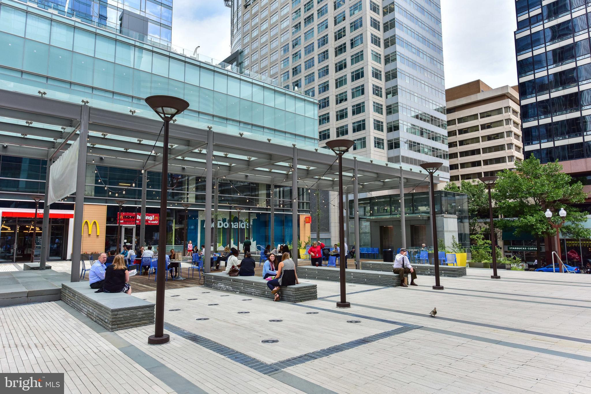 ROSSLYN - Residential Lease