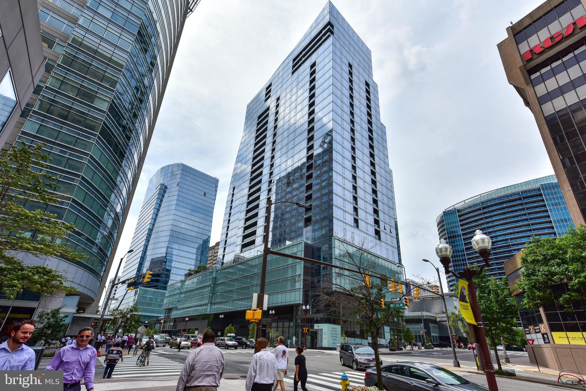 ROSSLYN - Residential Lease