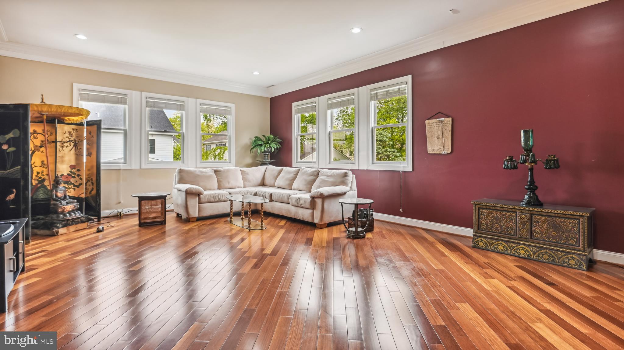 HIGHVIEW TERRACE - Residential