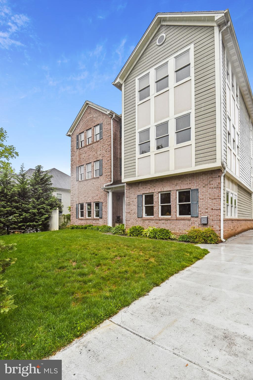 HIGHVIEW TERRACE - Residential