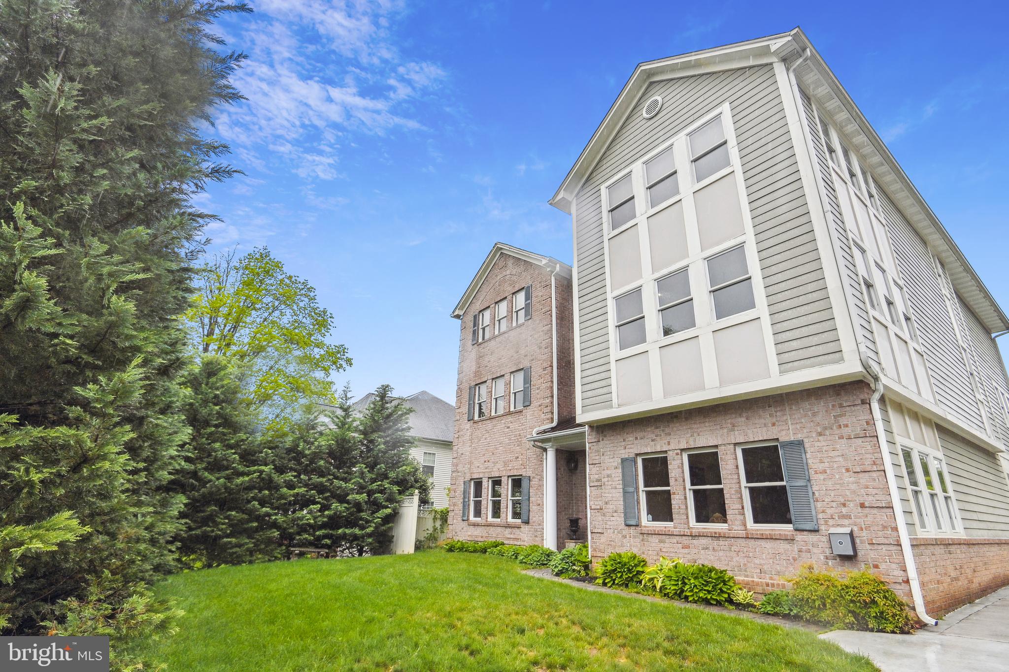 HIGHVIEW TERRACE - Residential